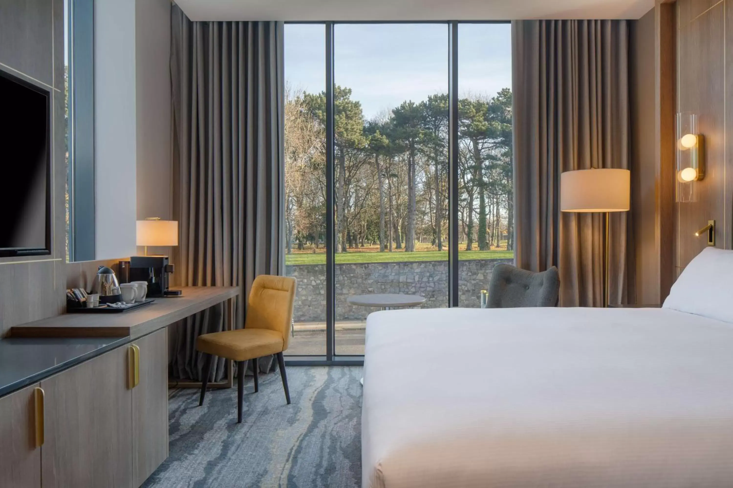 Bedroom, Bed in Hilton Dublin Kilmainham Bedroom, Bed in Hilton Dublin Kilmainham
