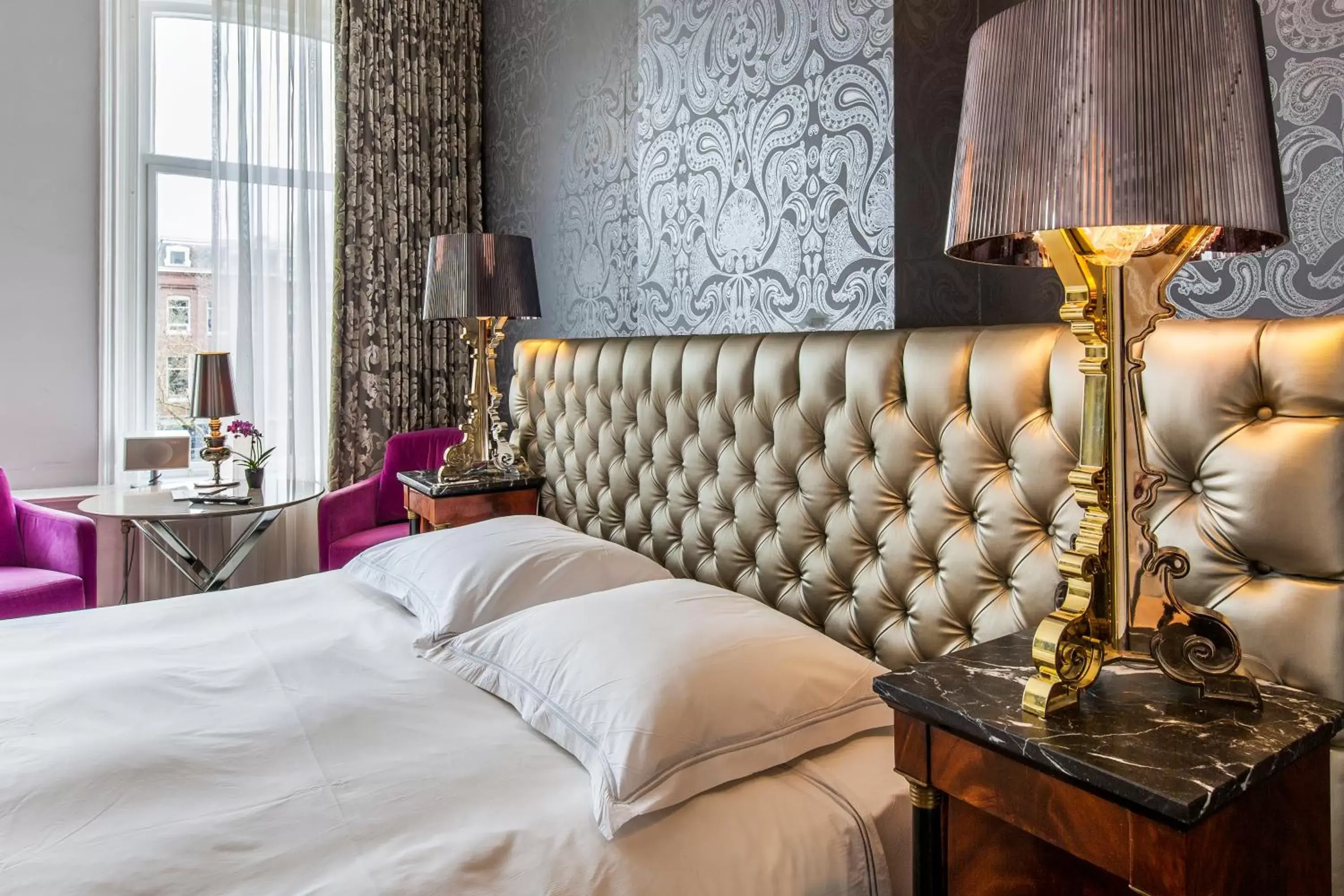 Bed in Amstel Corner Hotel