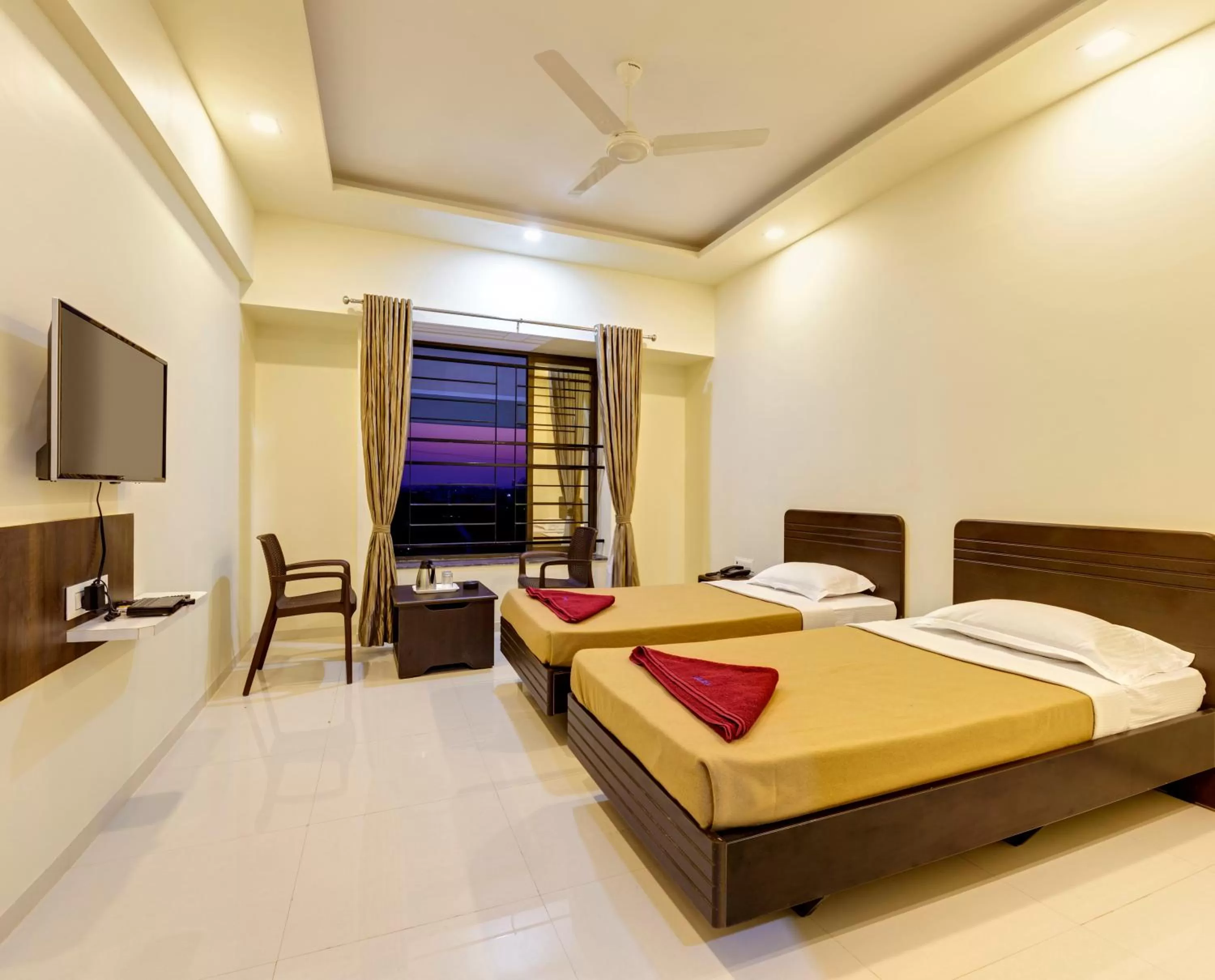 Bedroom, Bed in Hotel Galaxy Inn Kolhapur