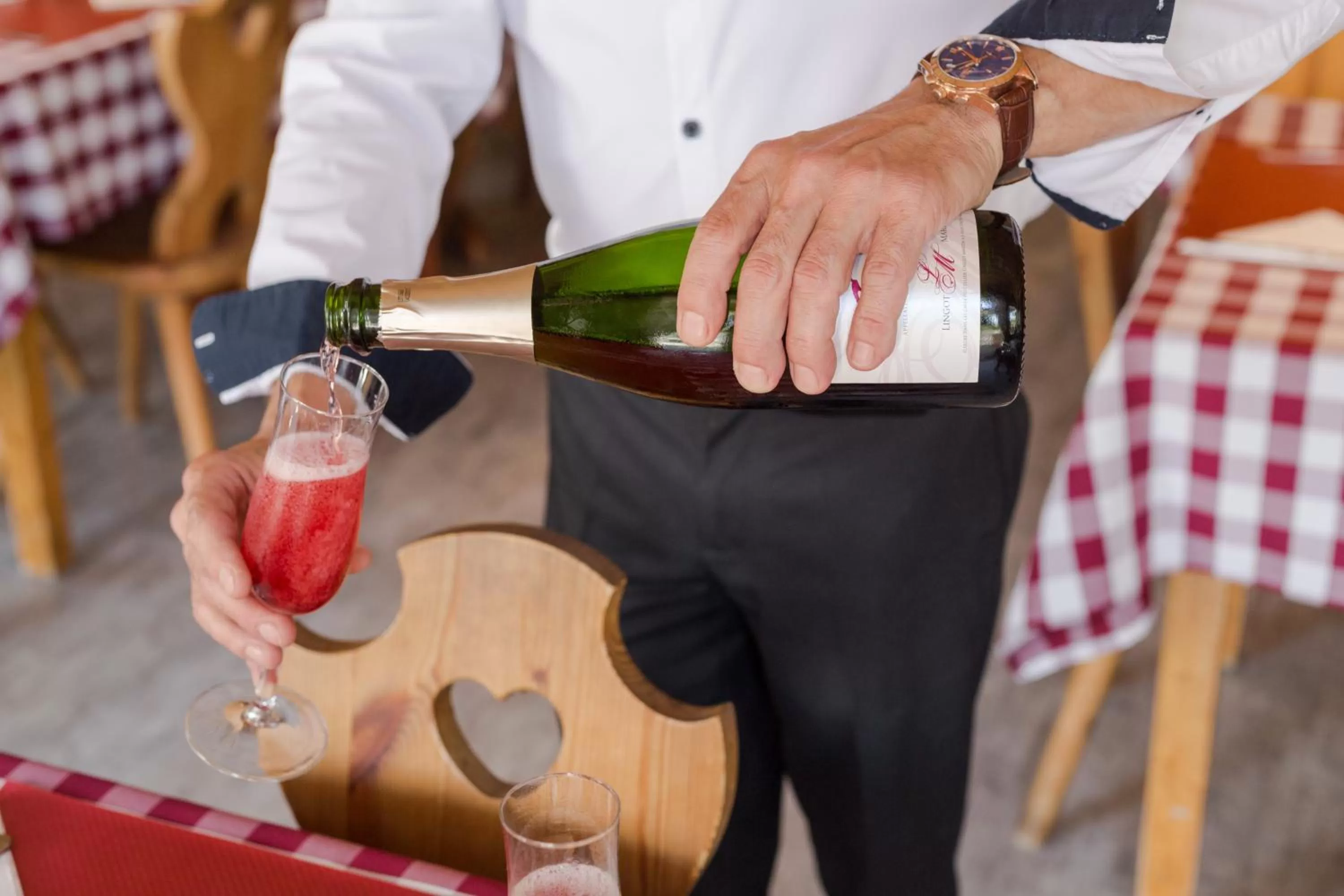 Alcoholic drinks in The Originals Annemasse Sud - Porte de Genève