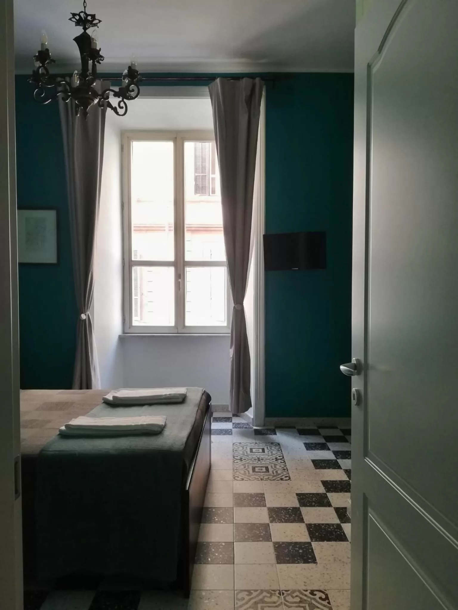 TV/Entertainment Center in The Painter's House