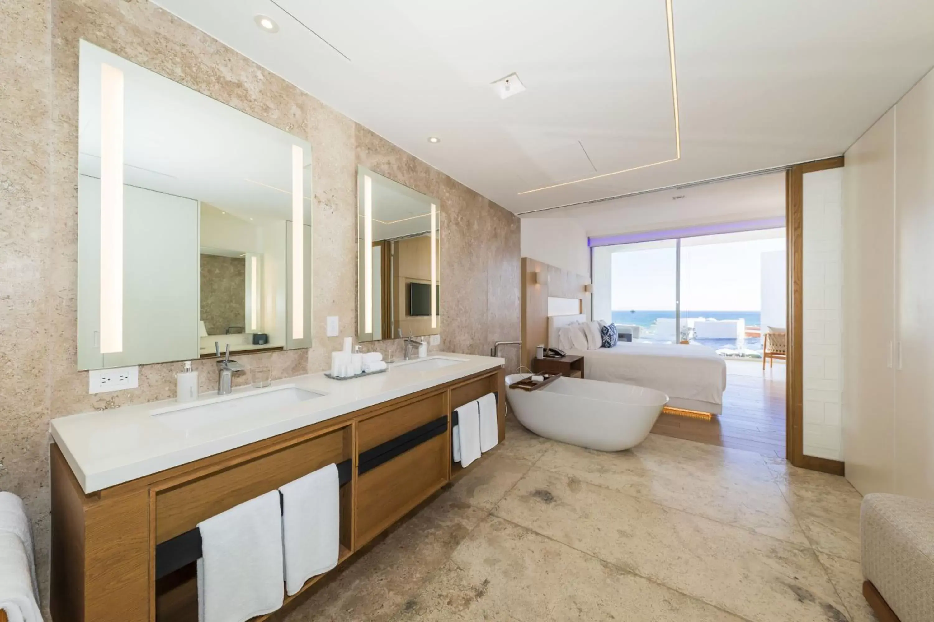 Bathroom in Viceroy Los Cabos