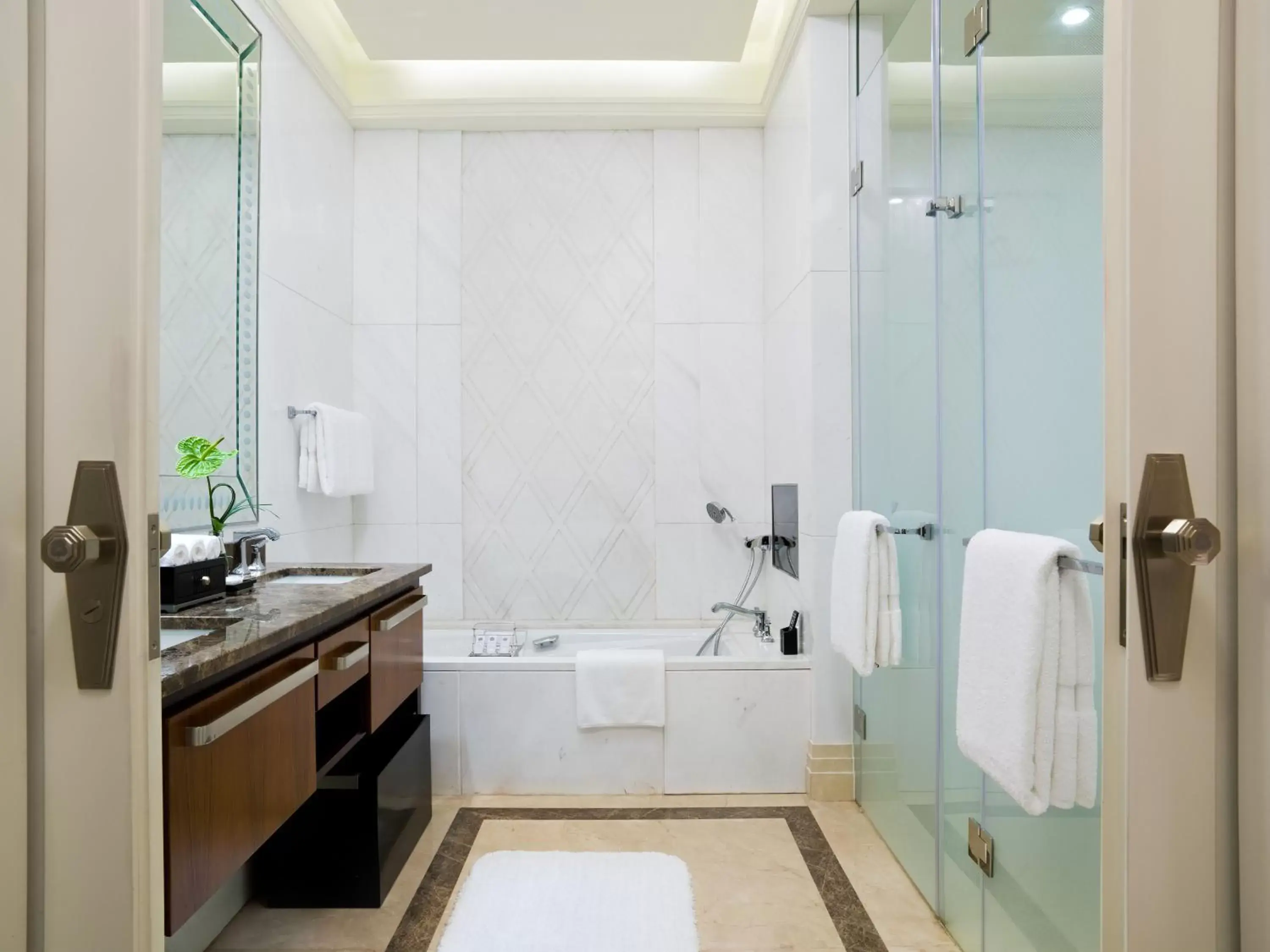 Toilet, Bathroom in The St. Regis Chengdu