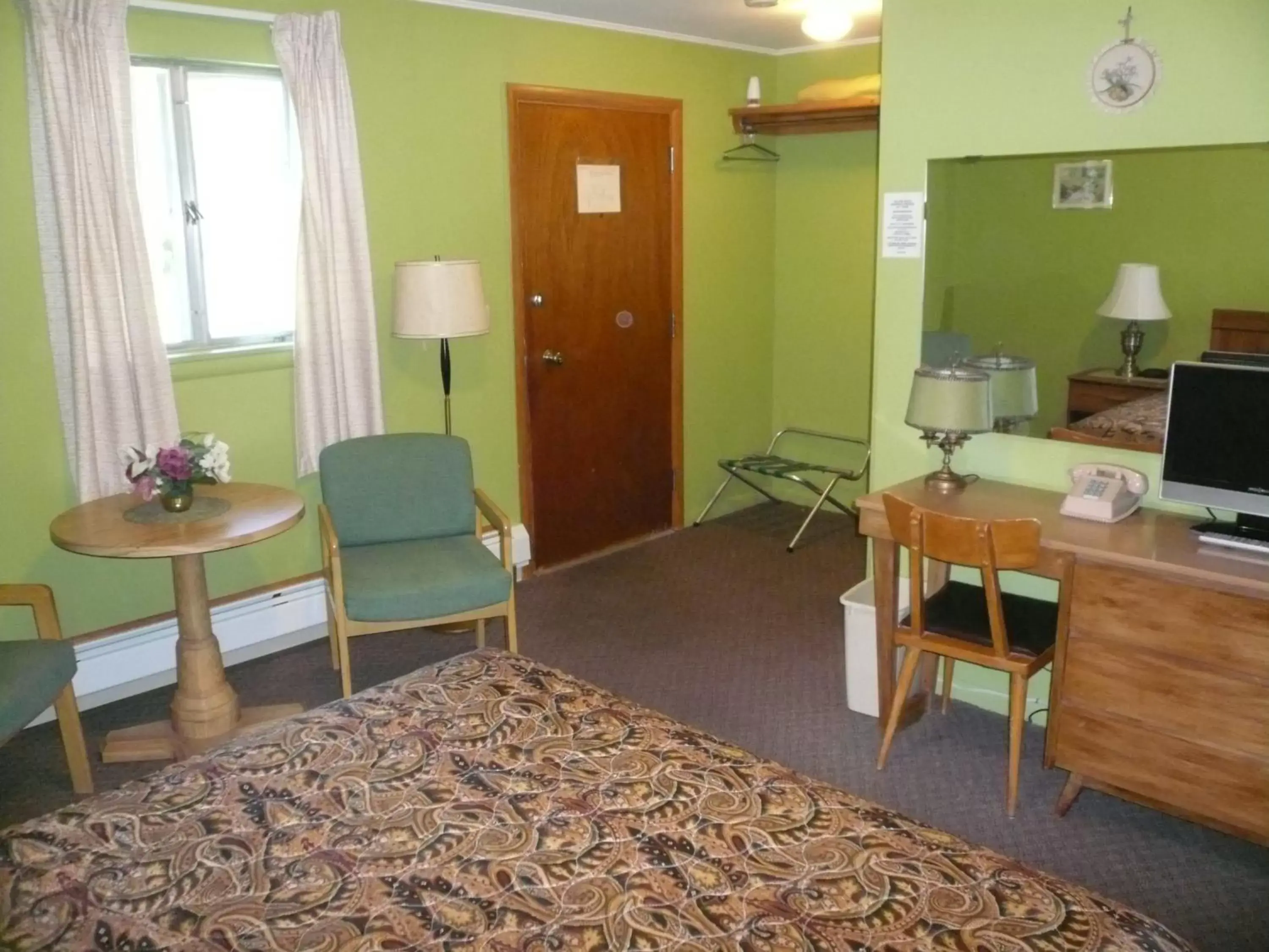 Decorative detail, Seating Area in The Village Motel