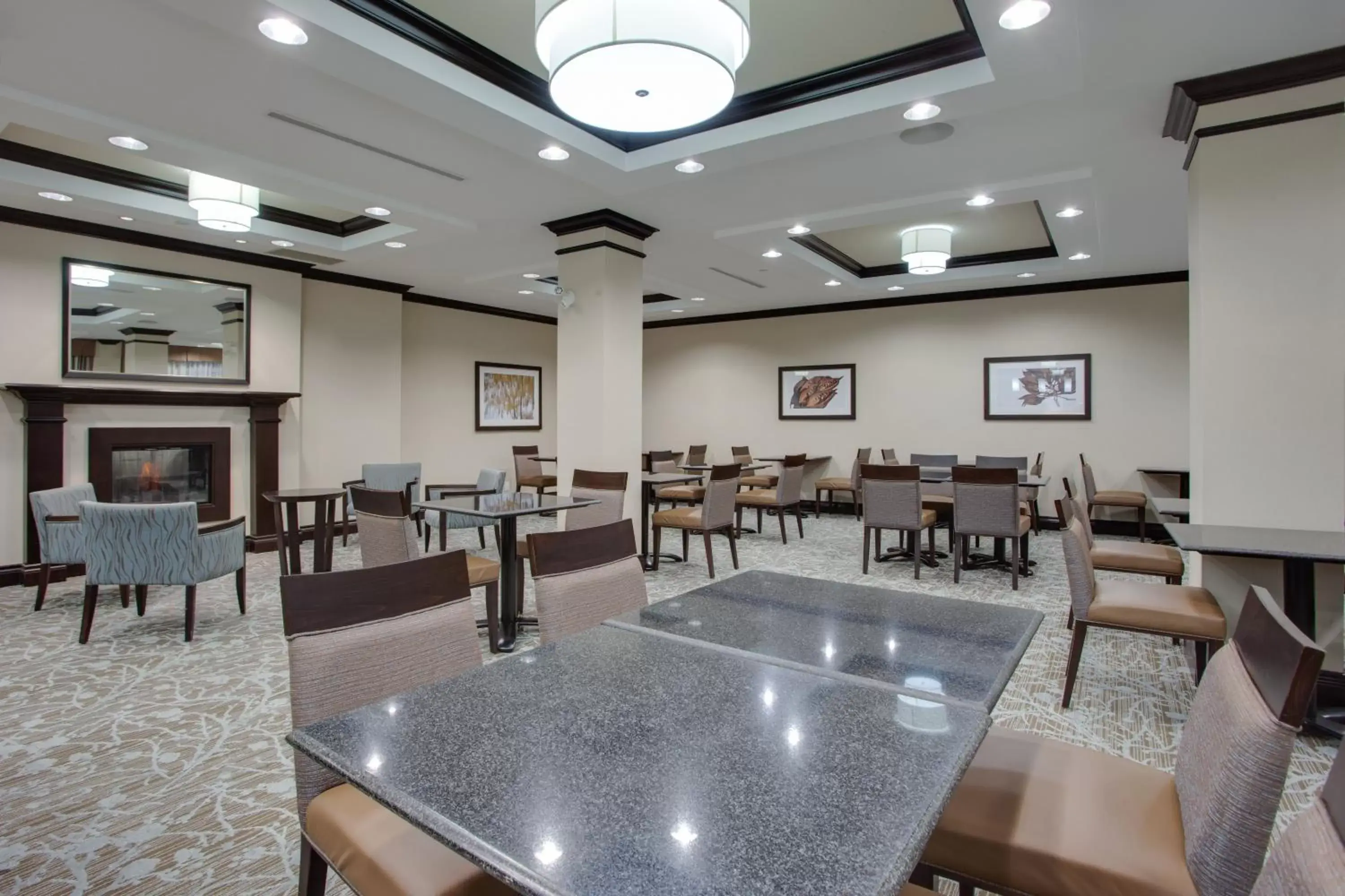 Breakfast, Restaurant/Places to Eat in Holiday Inn Express & Suites Ottawa East-Orleans, an IHG Hotel