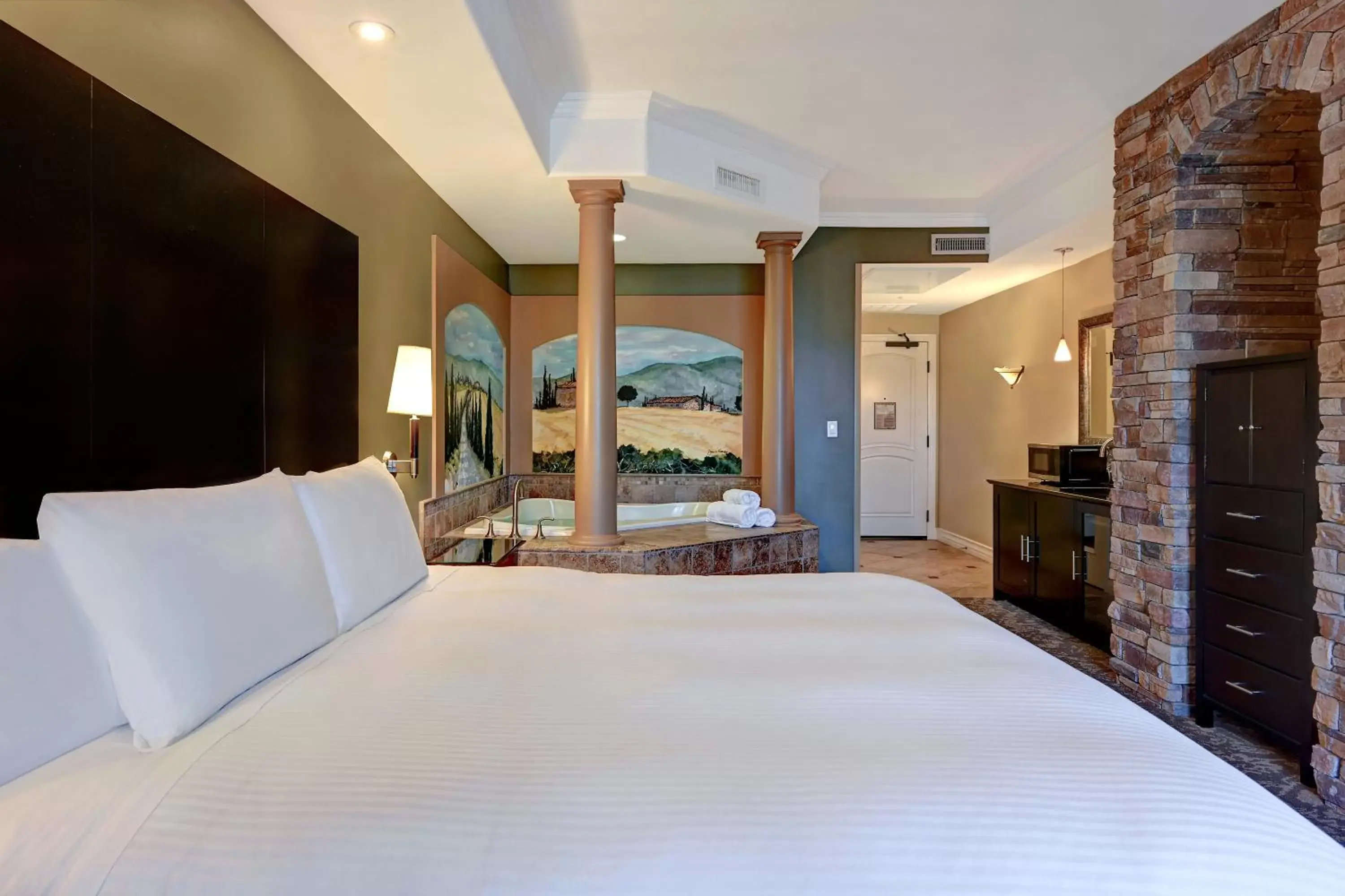 Bedroom, Bed in La Bellasera Hotel And Suites
