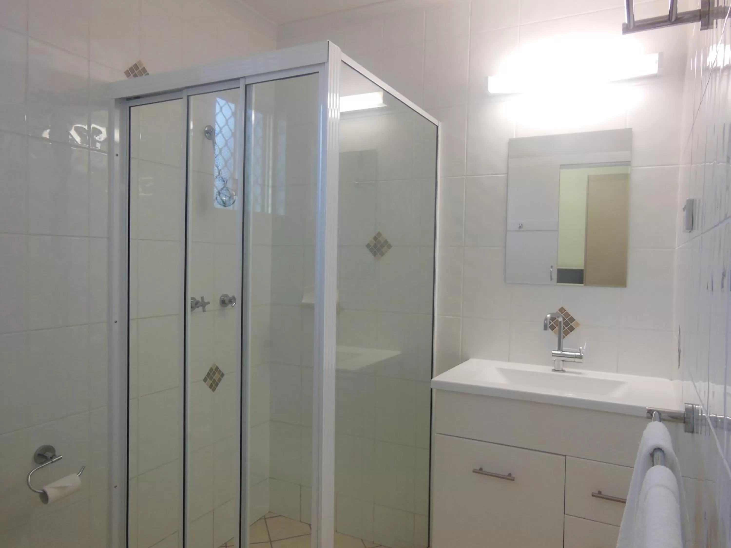 Bathroom in Country Road Motel