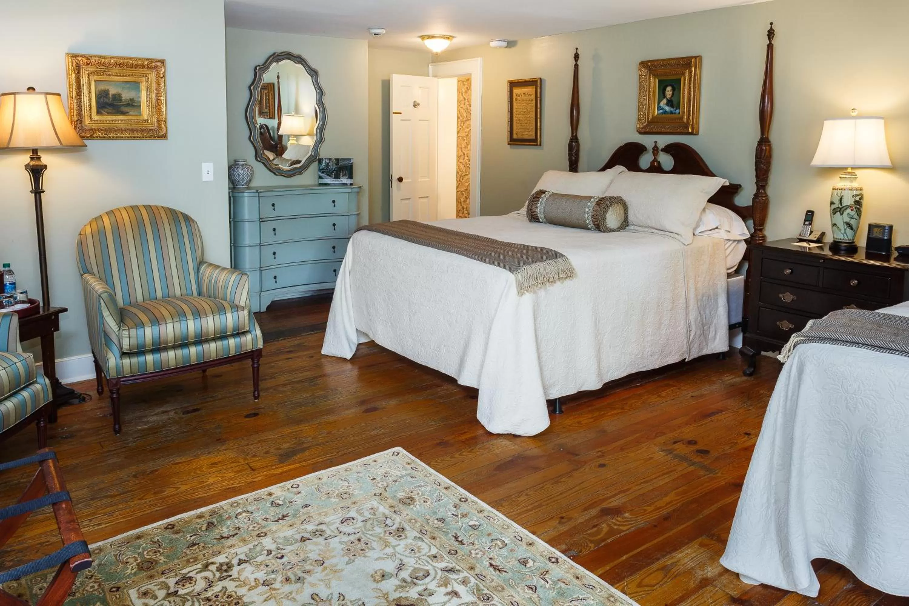 Bed in Eliza Thompson House, Historic Inns of Savannah Collection