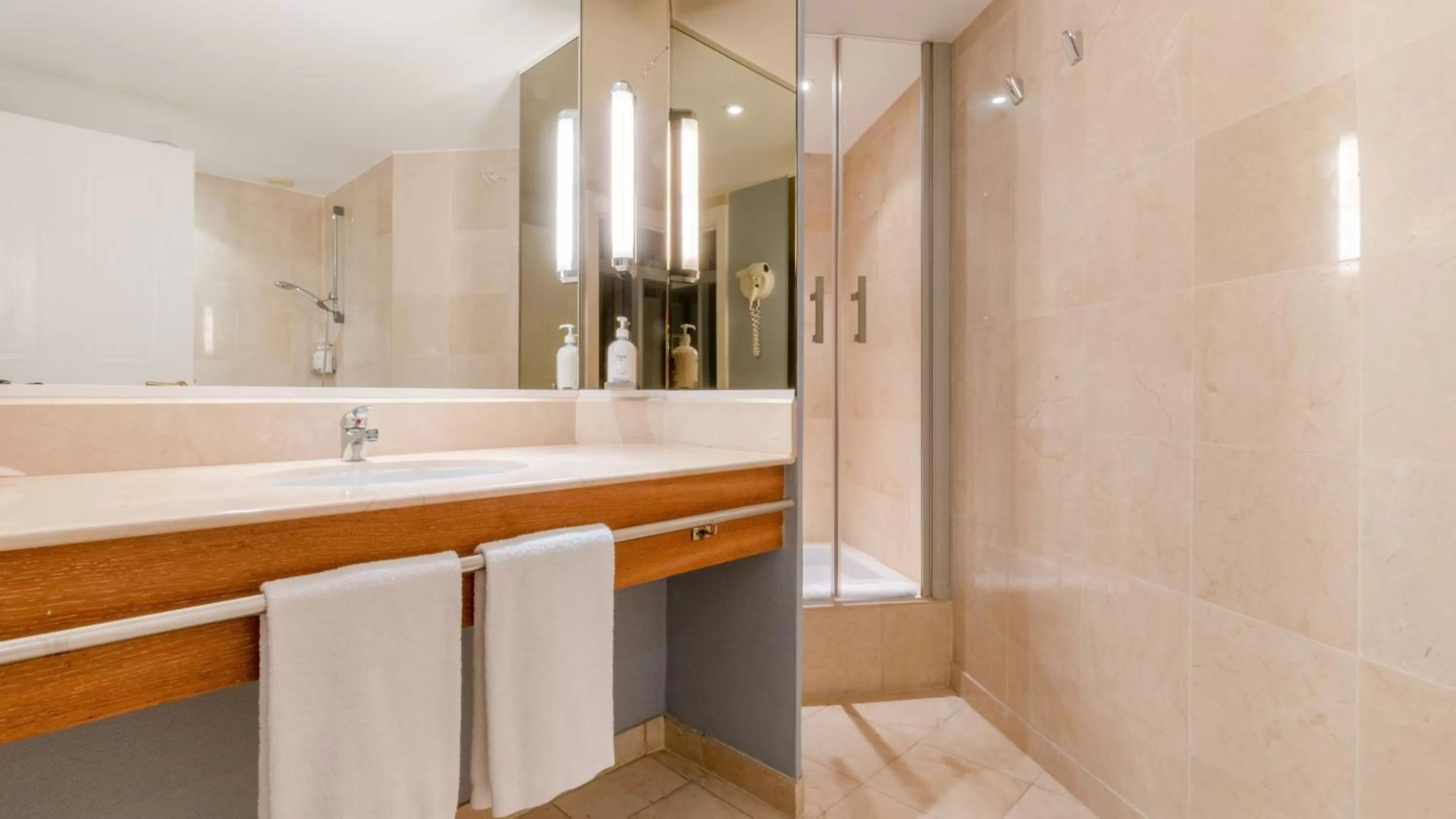 Bathroom in Holiday Inn Nice - Port St Laurent by IHG