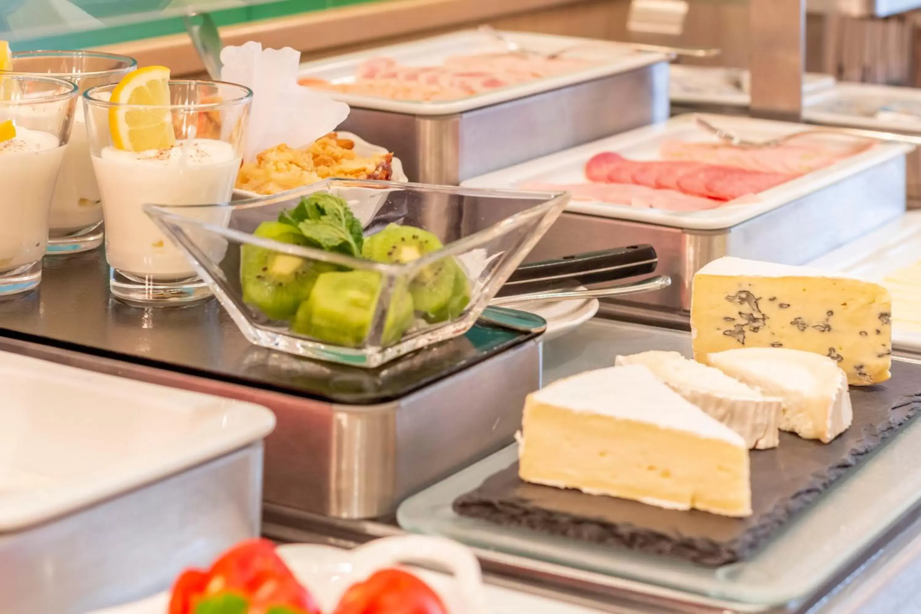 Buffet breakfast in Hotel Markgraf Leipzig Buffet breakfast in Hotel Markgraf Leipzig