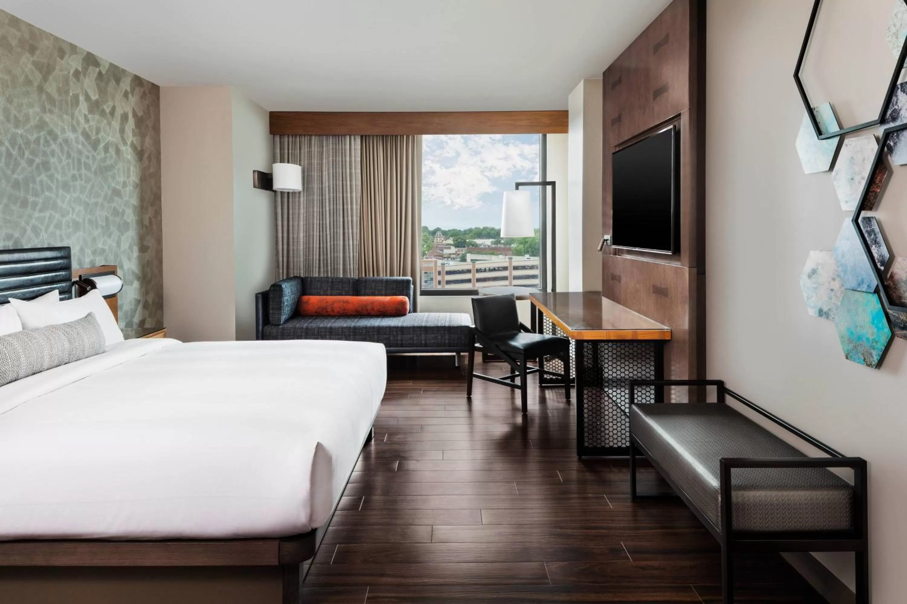 King Room with City View - Hearing Accessible in Lancaster Marriott at Penn Square