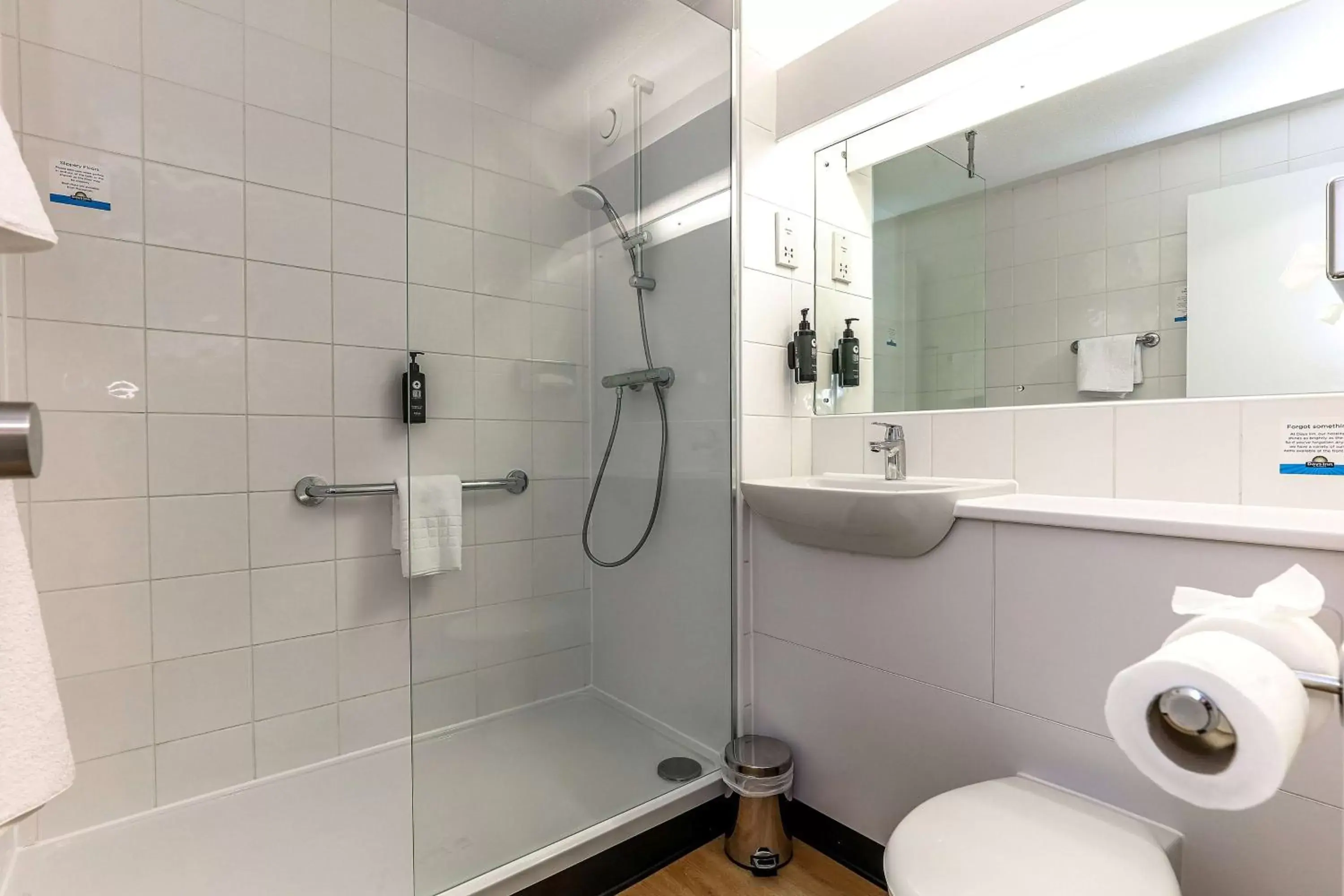 Shower, Bathroom in Days Inn London Stansted Airport