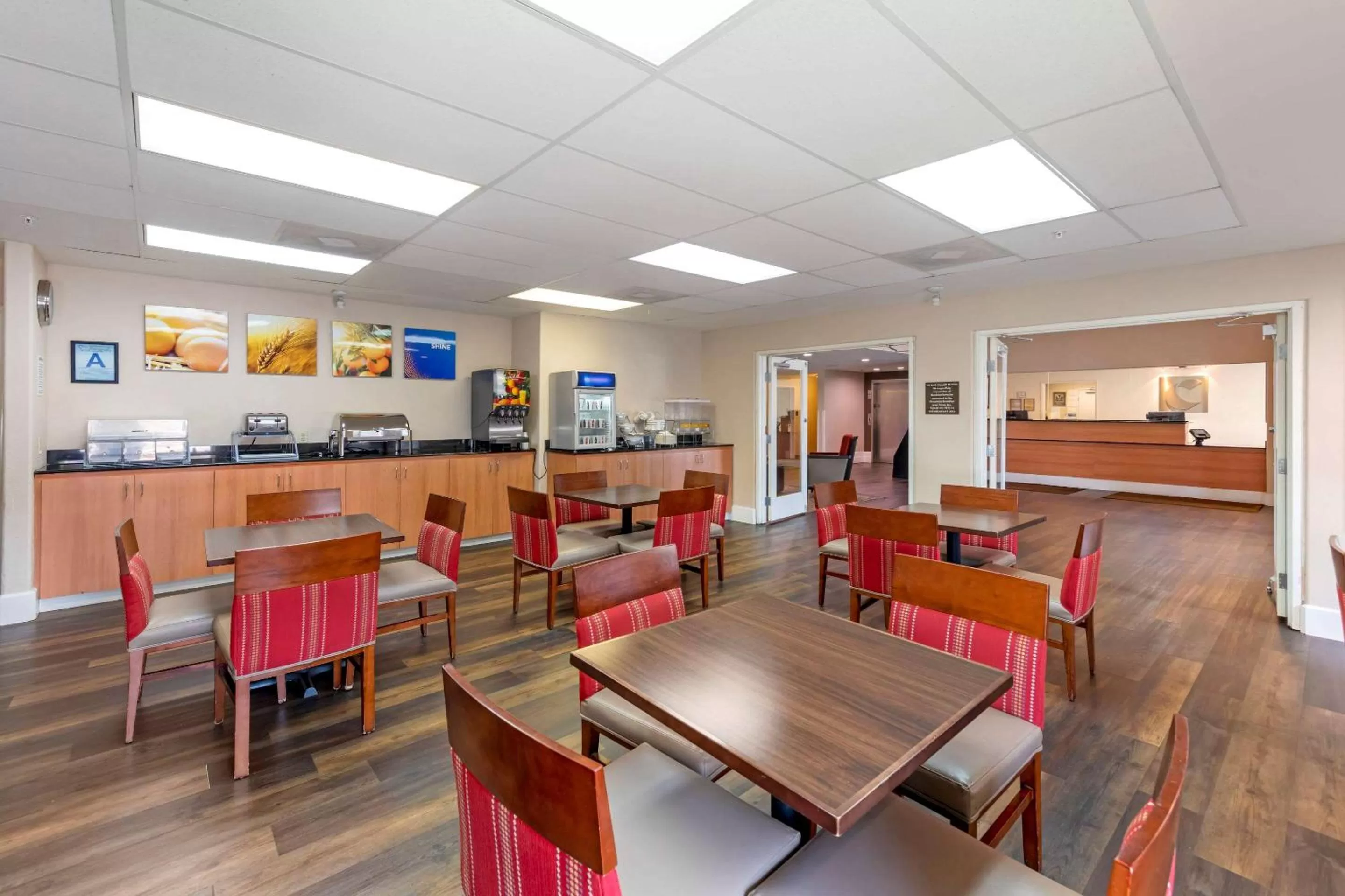 Restaurant/places to eat in Comfort Suites Victorville-Hesperia