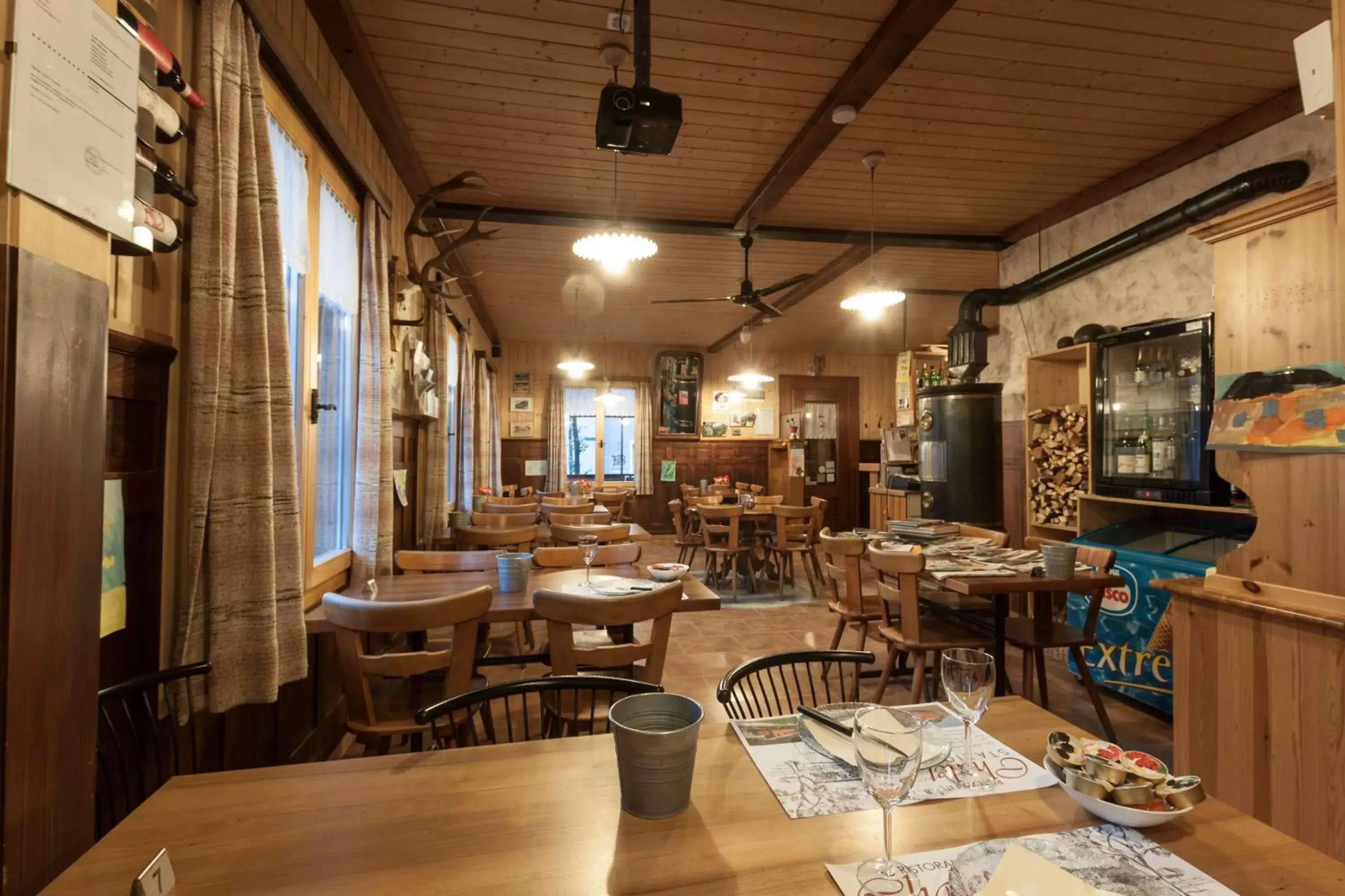 Lounge or bar, Restaurant/Places to Eat in Ristorante Pensione Chalet Stazione