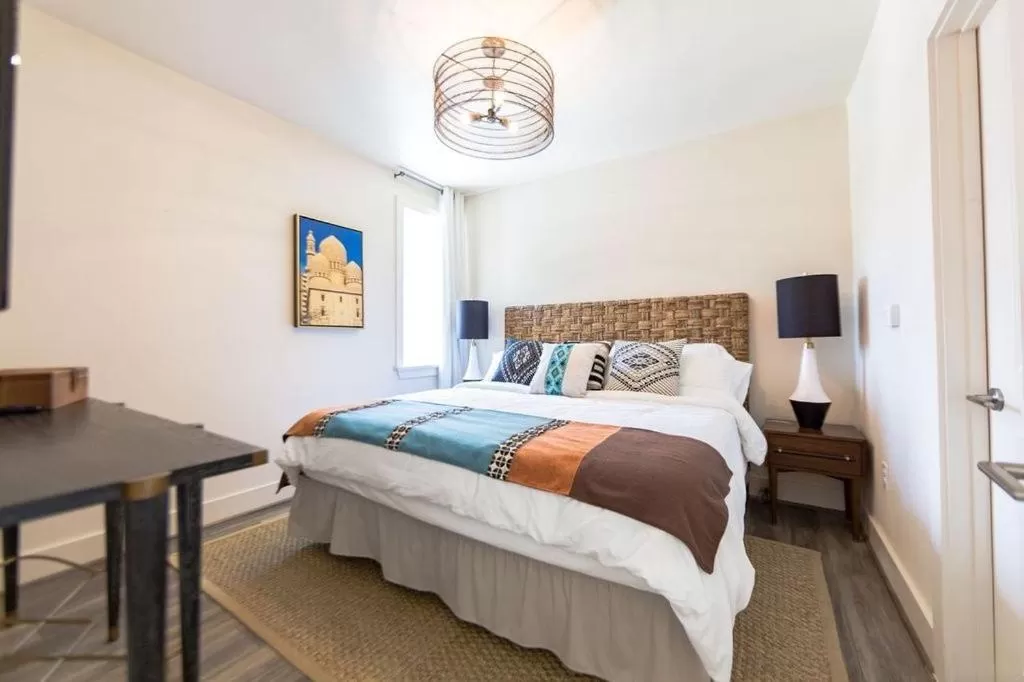 Bed in The Bishop Arts Hotel by Qresorts