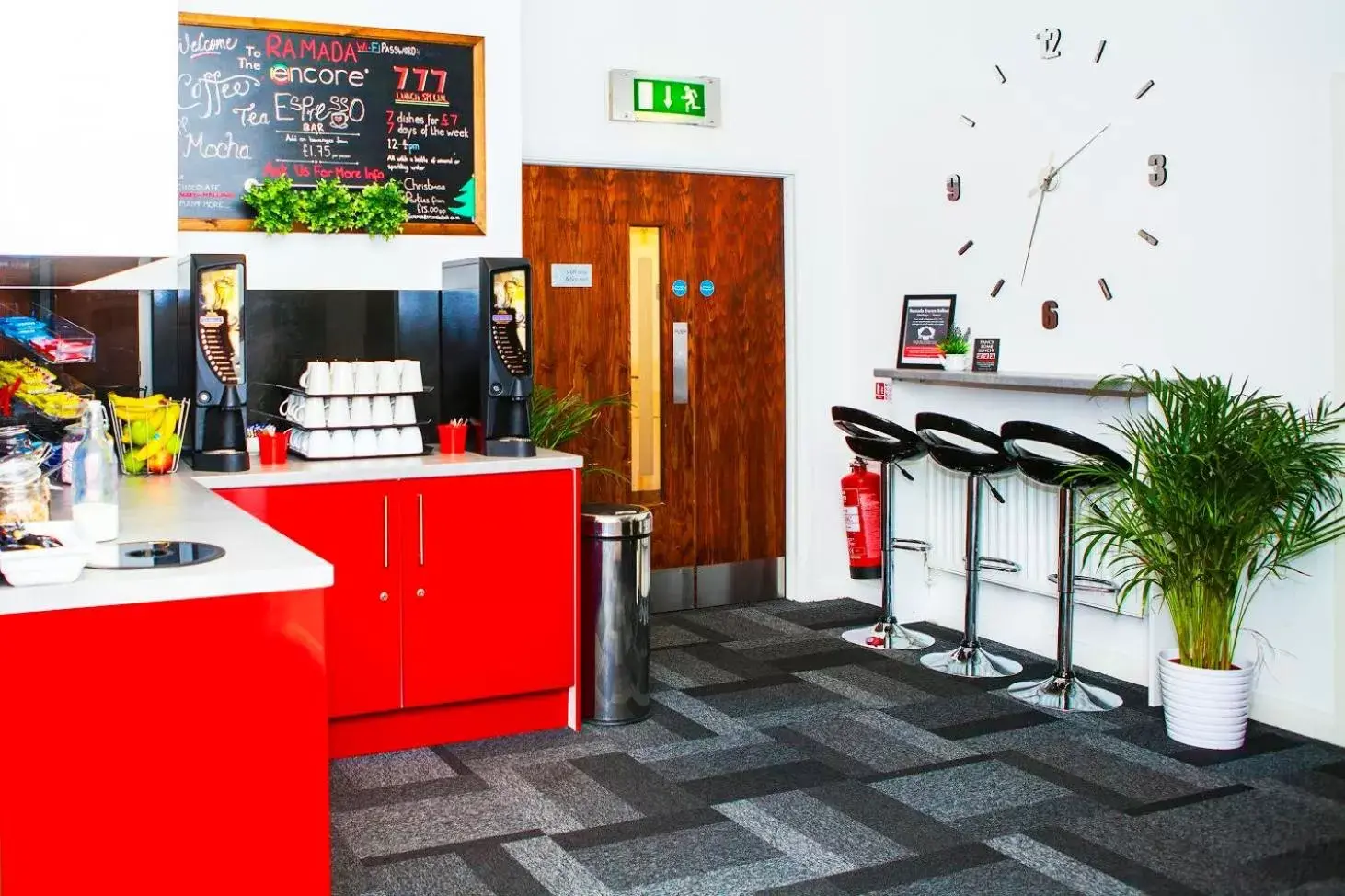 Business facilities, Kitchen/Kitchenette in Ramada by Wyndham Belfast