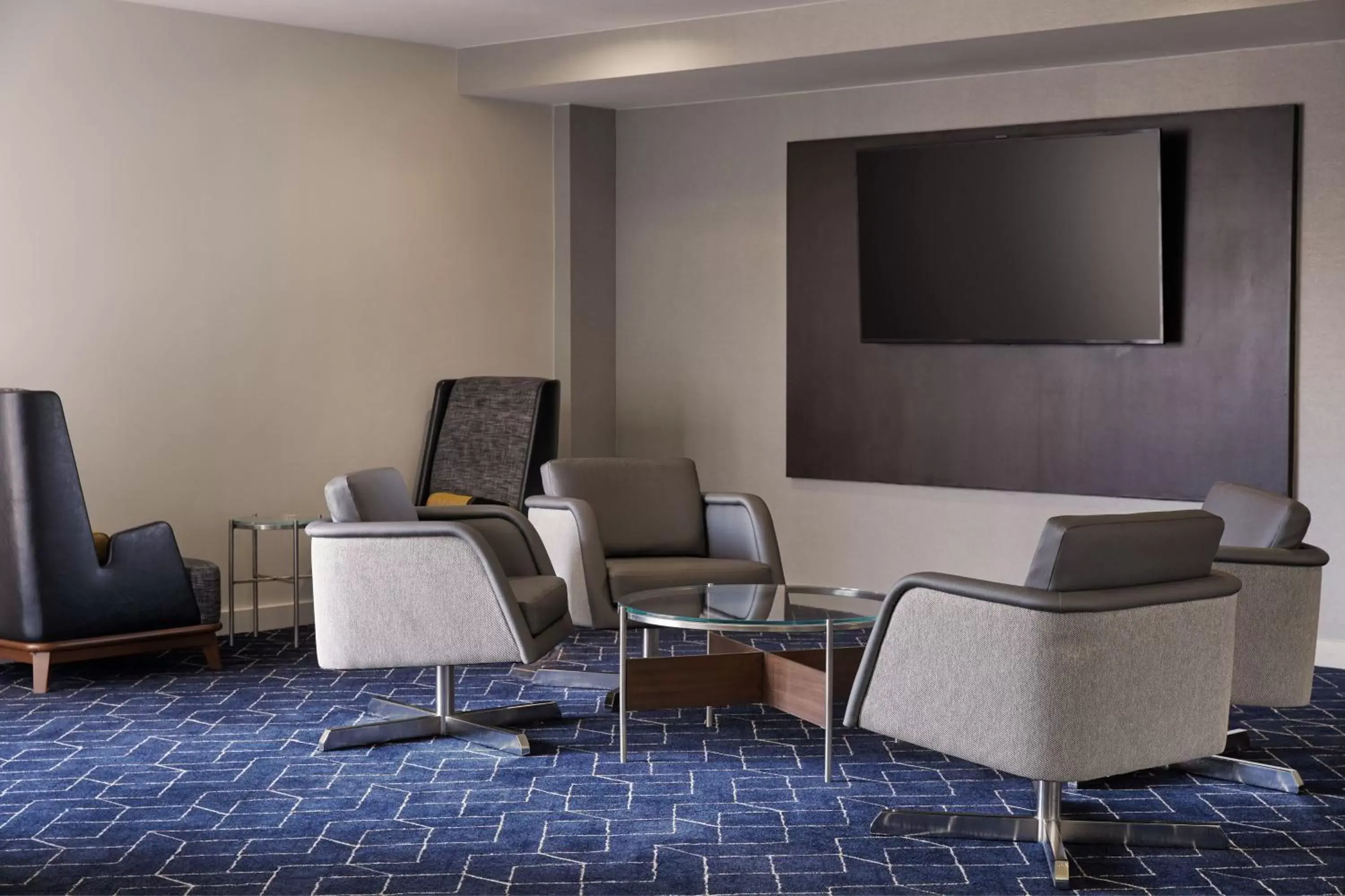Lobby or reception, Seating Area in Courtyard by Marriott St. Louis Downtown West