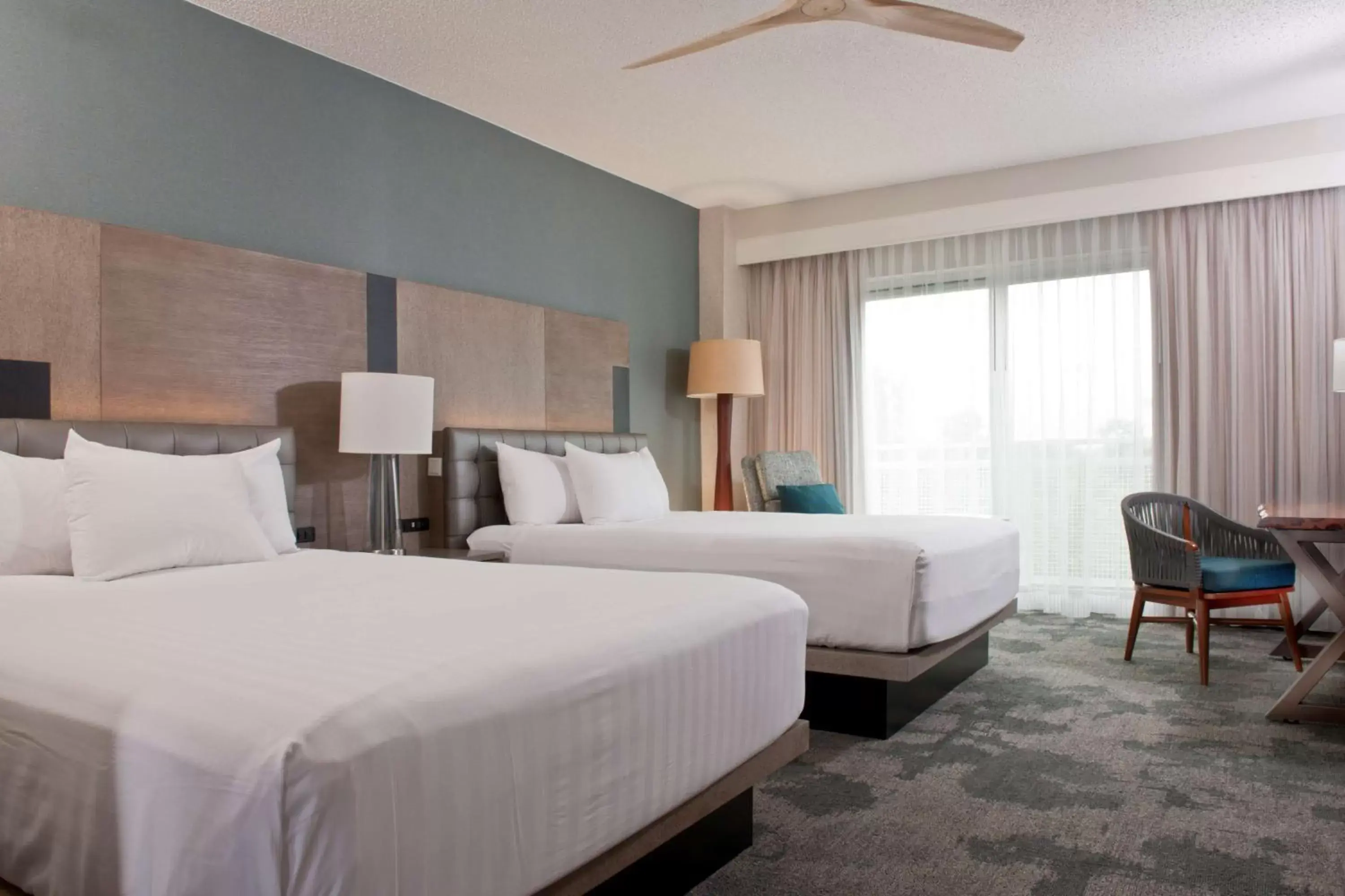 Bedroom, Bed in Hyatt Regency Chesapeake Bay Golf Resort, Spa & Marina