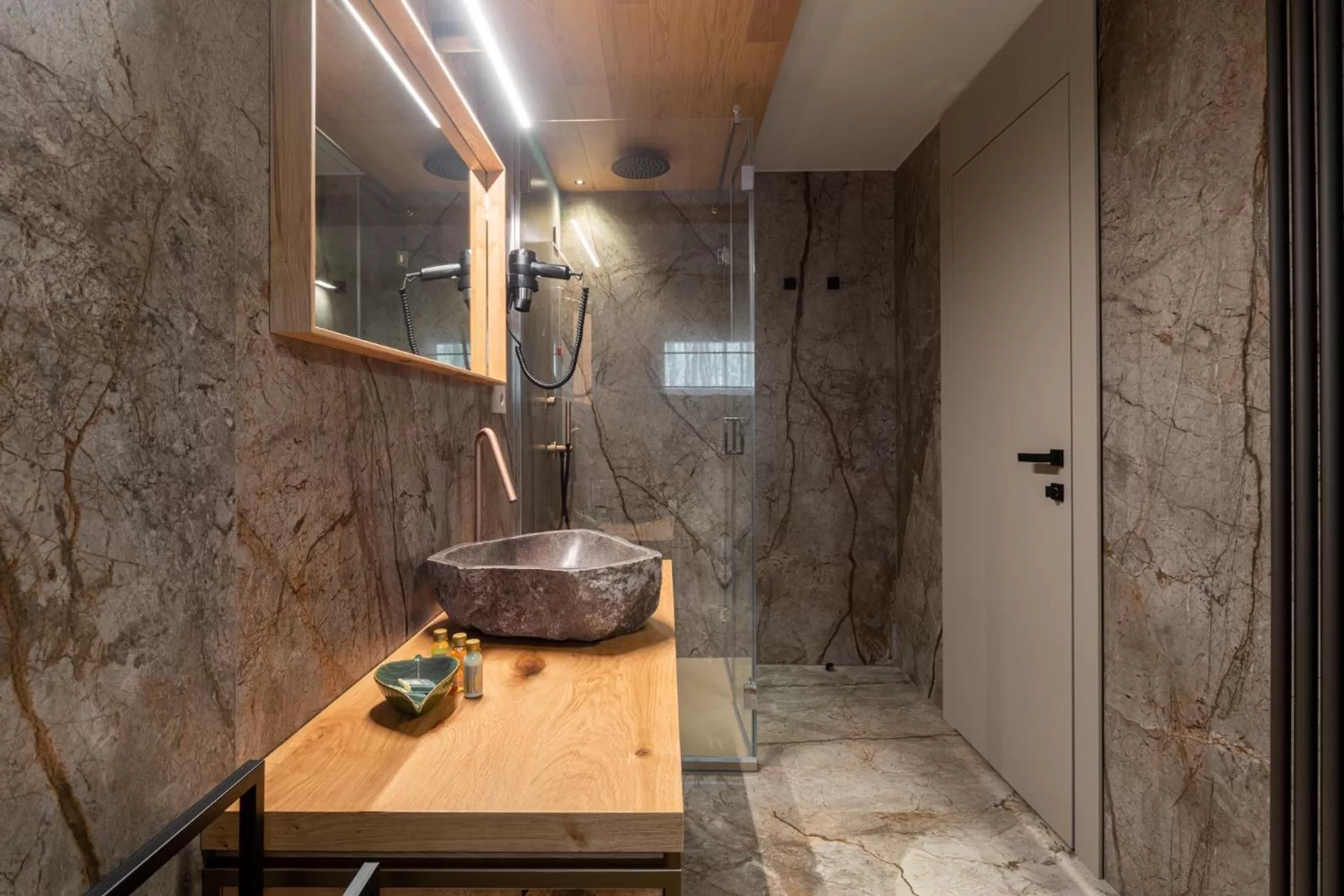 Bathroom in Locanda Milia Etna