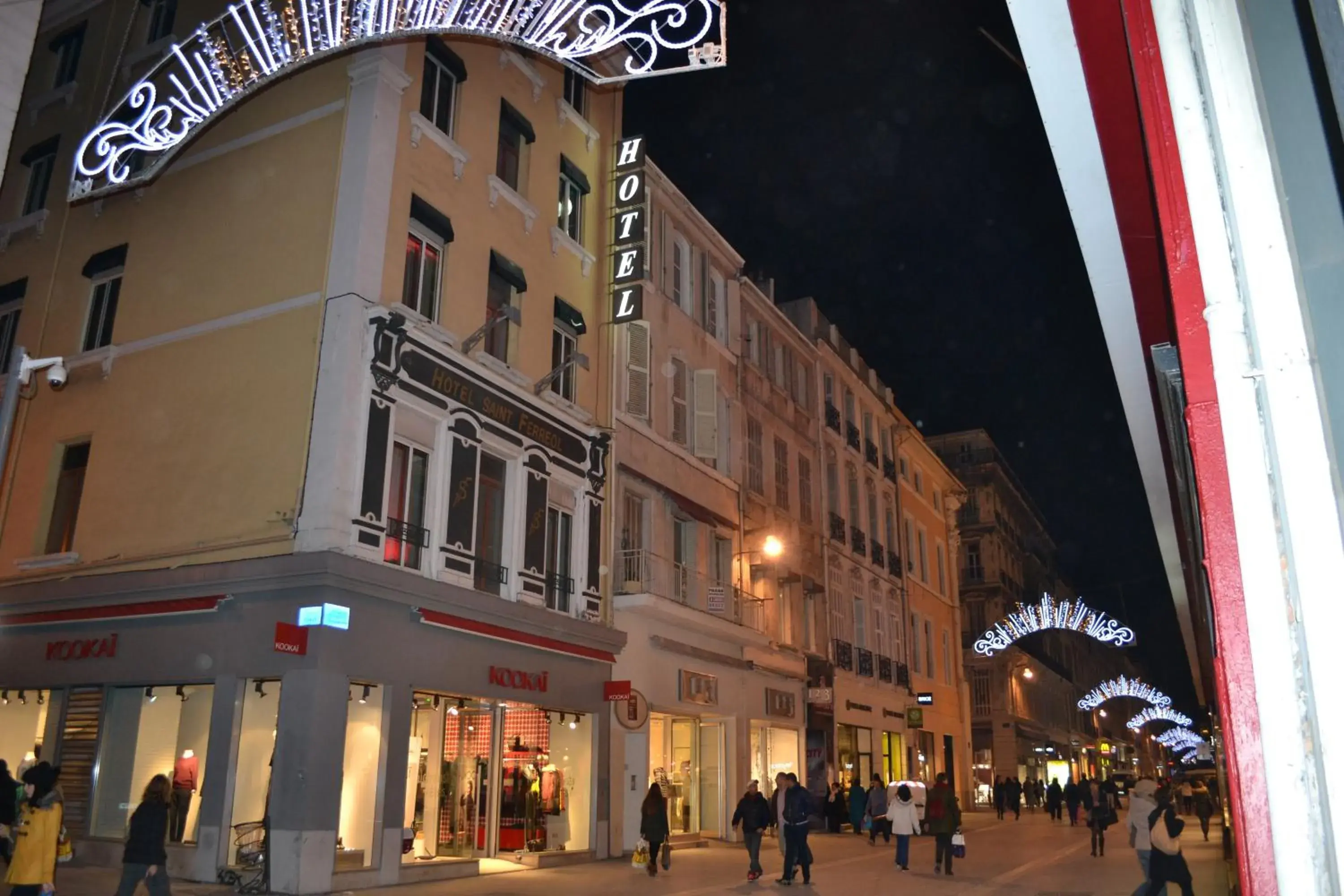 Facade/entrance, Neighborhood in Saint Ferréol