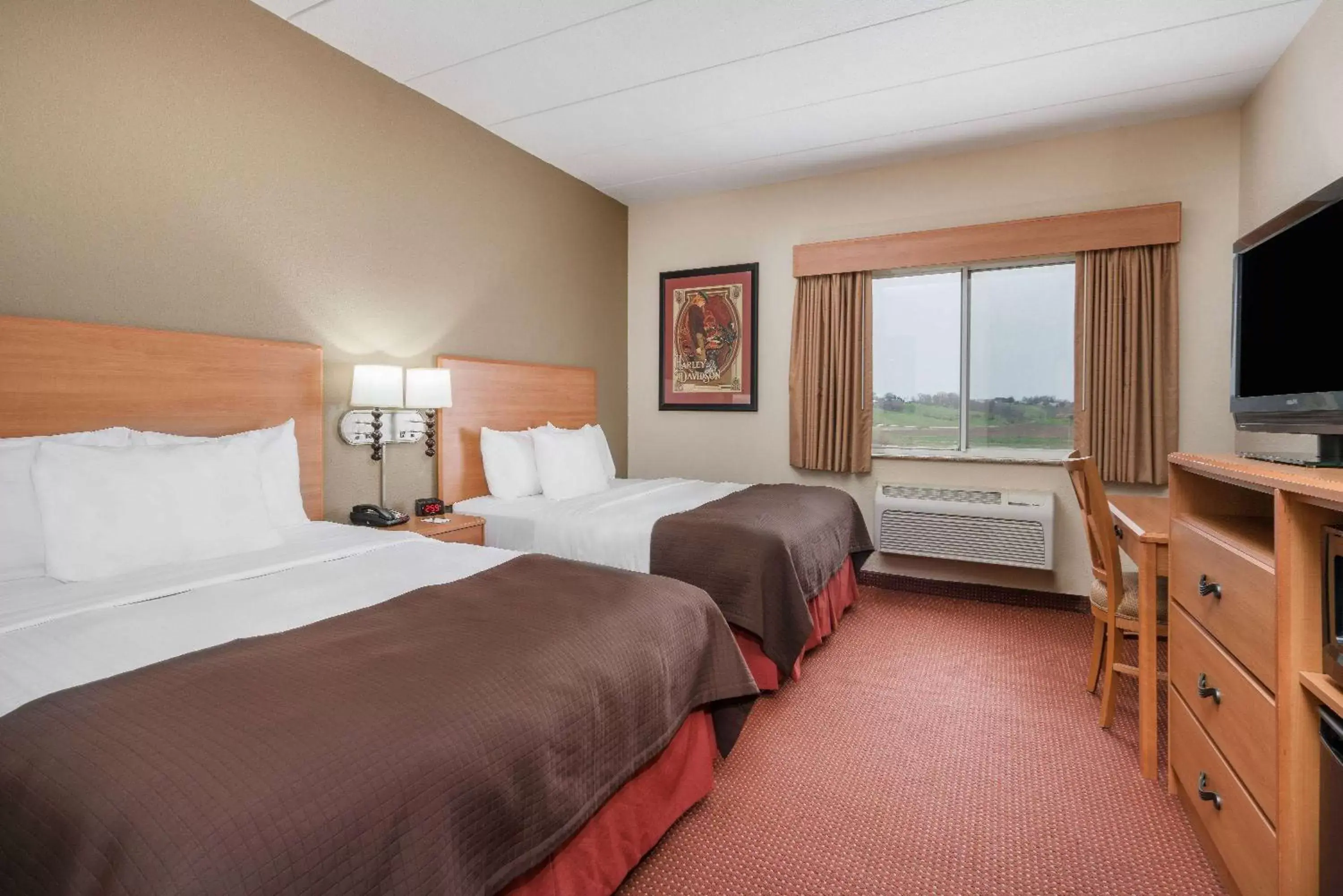 Queen Room with Two Queen Beds - Pet Friendly/Non-Smoking in AmericInn by Wyndham Anamosa Queen Room with Two Queen Beds - Pet Friendly/Non-Smoking in AmericInn by Wyndham Anamosa