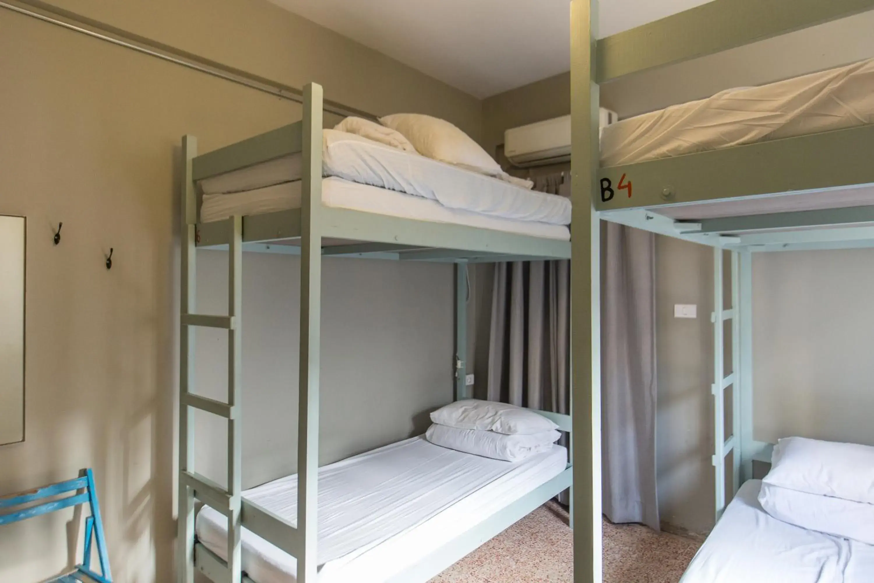 Bed in 6-Bed Mixed Dormitory Room in The Grand Meshmosh Hotel Bed in 6-Bed Mixed Dormitory Room in The Grand Meshmosh Hotel