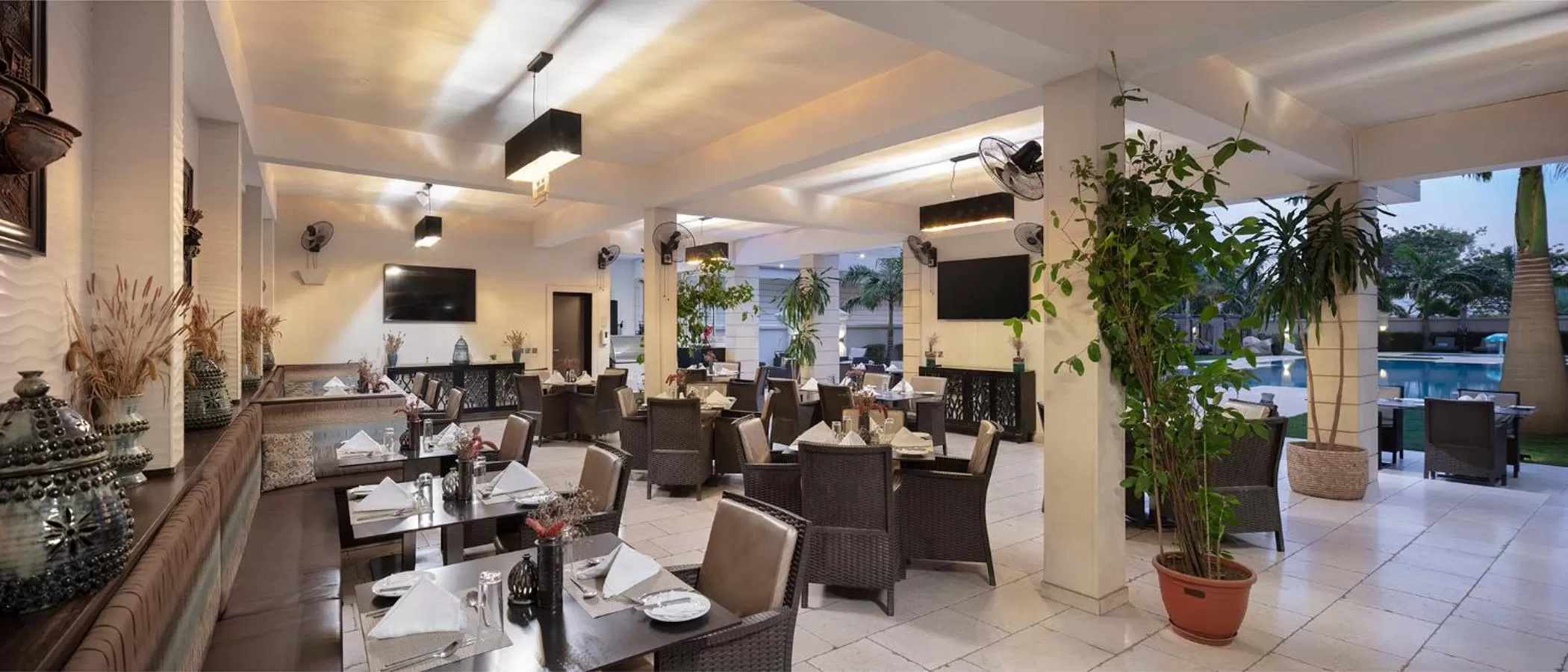 Restaurant/places to eat in Fraser Suites Abuja