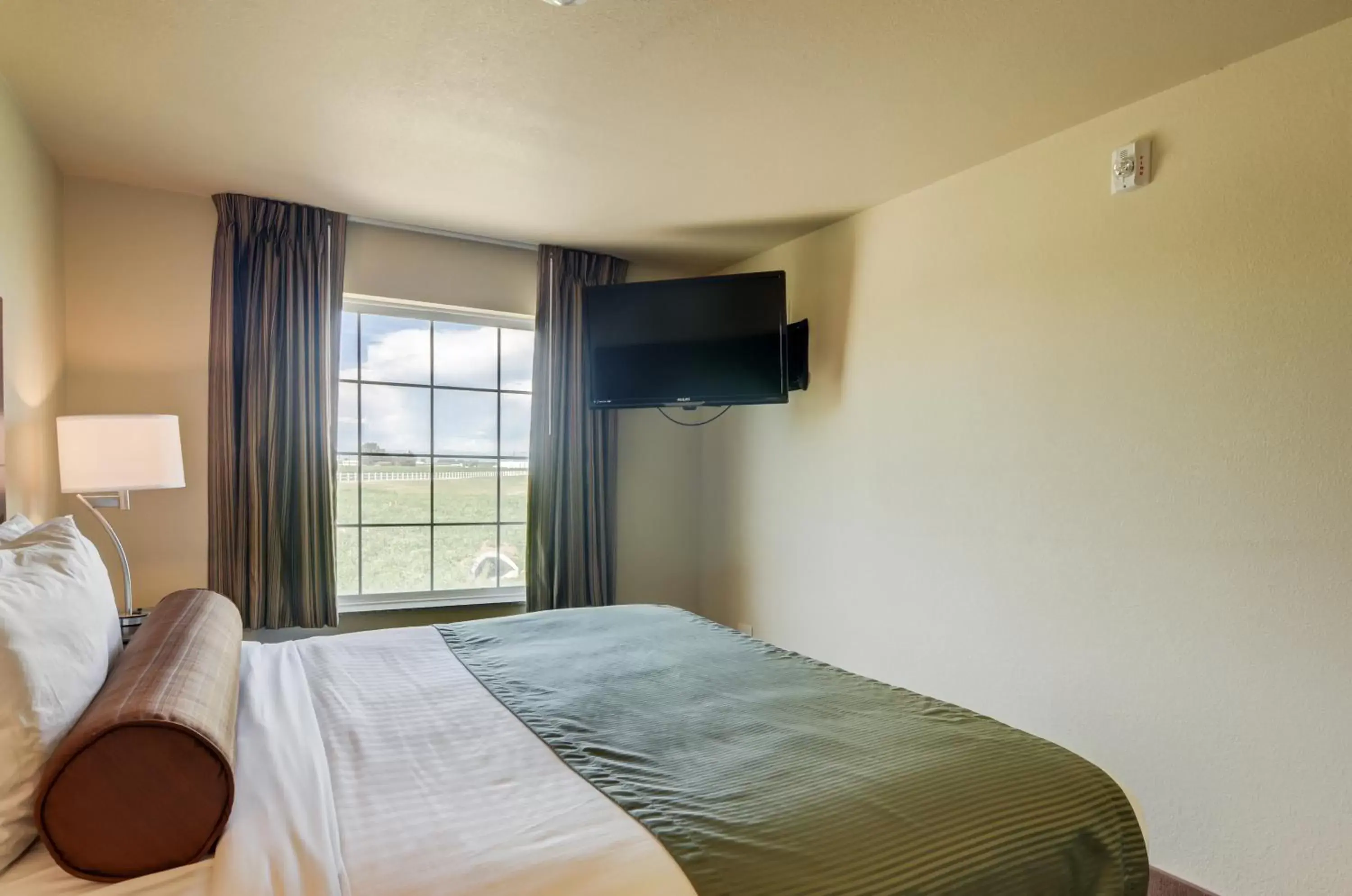 Bed in Cobblestone Inn & Suites - Altamont