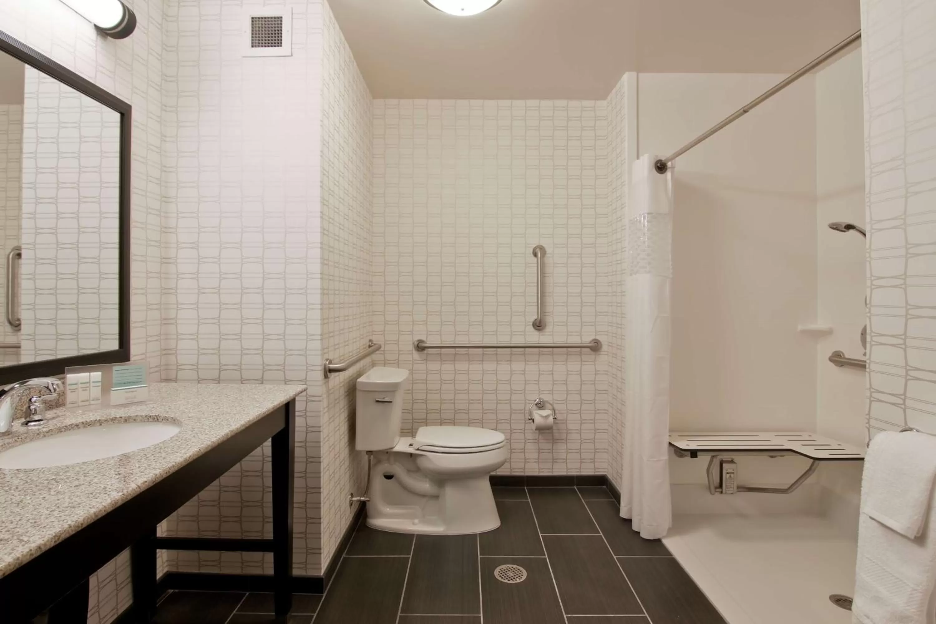 Bathroom in Hampton Inn &amp; Suites Bellevue Downtown/Seattle