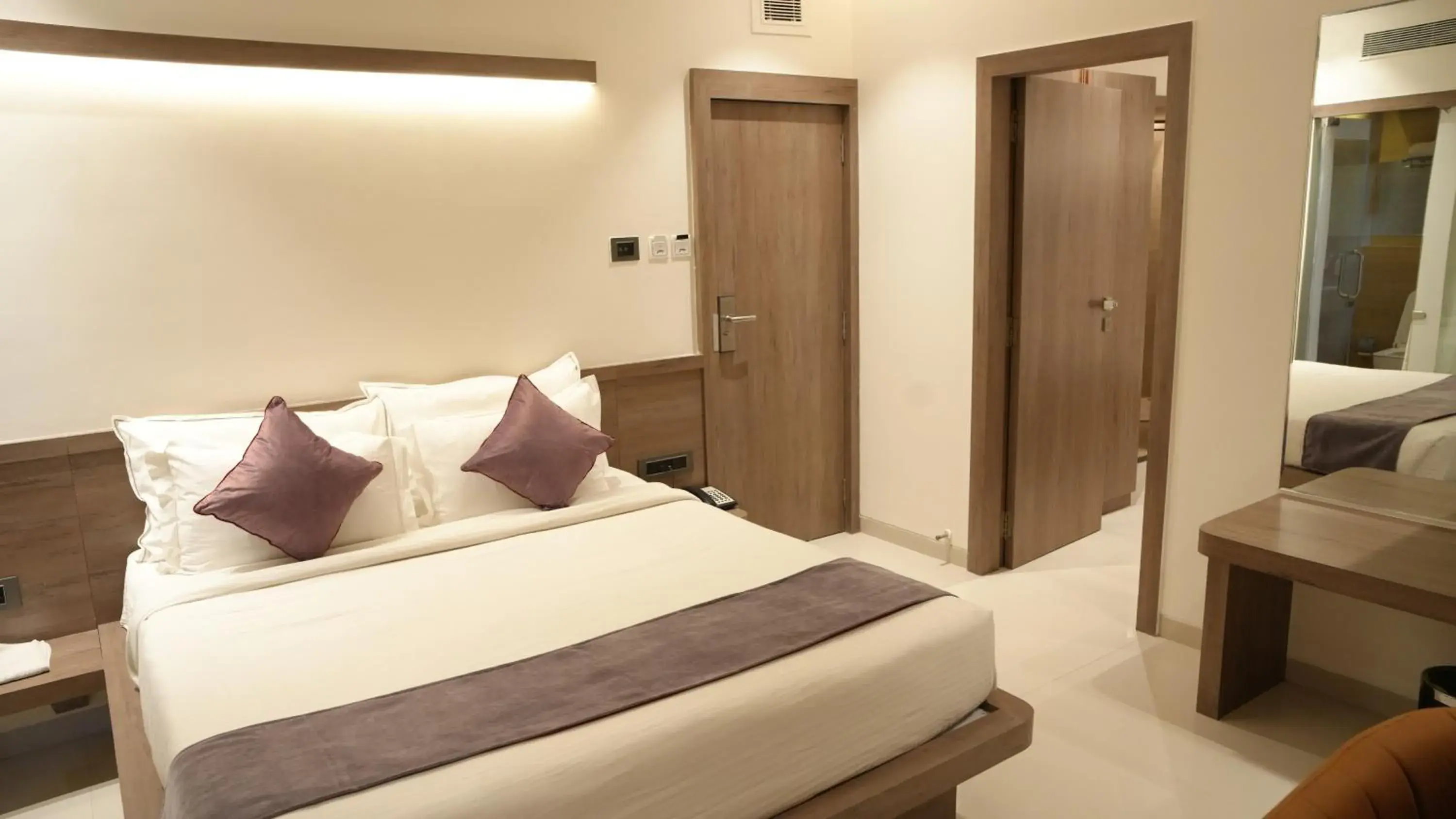 Bed in Jivanta Hotel [Shirdi]