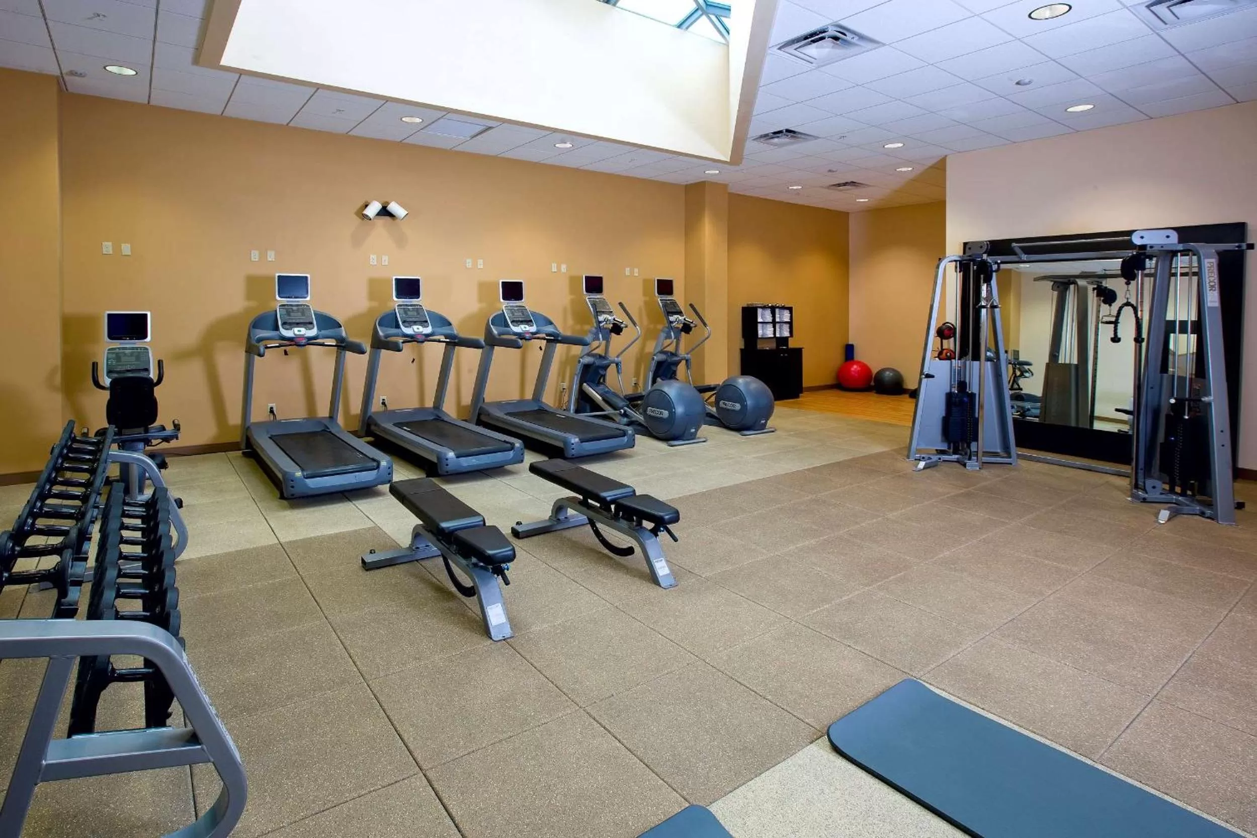 Fitness centre/facilities in Hilton Melbourne, FL