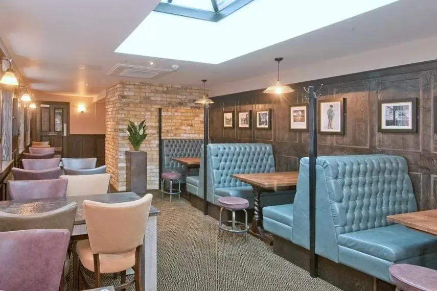 Restaurant/places to eat, Lounge/Bar in The Bath Arms Wetherspoon