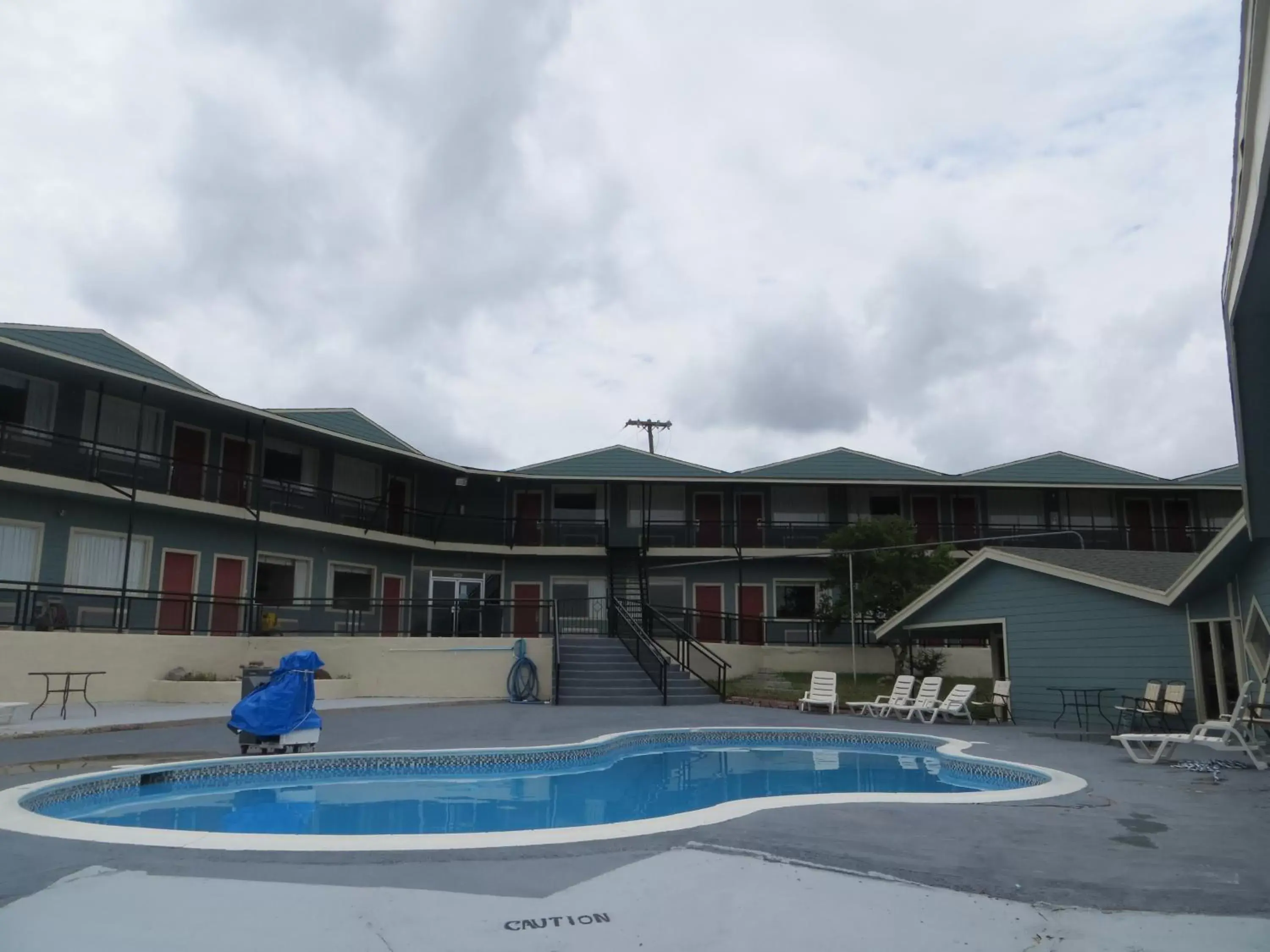 Swimming Pool in Flagship Inn