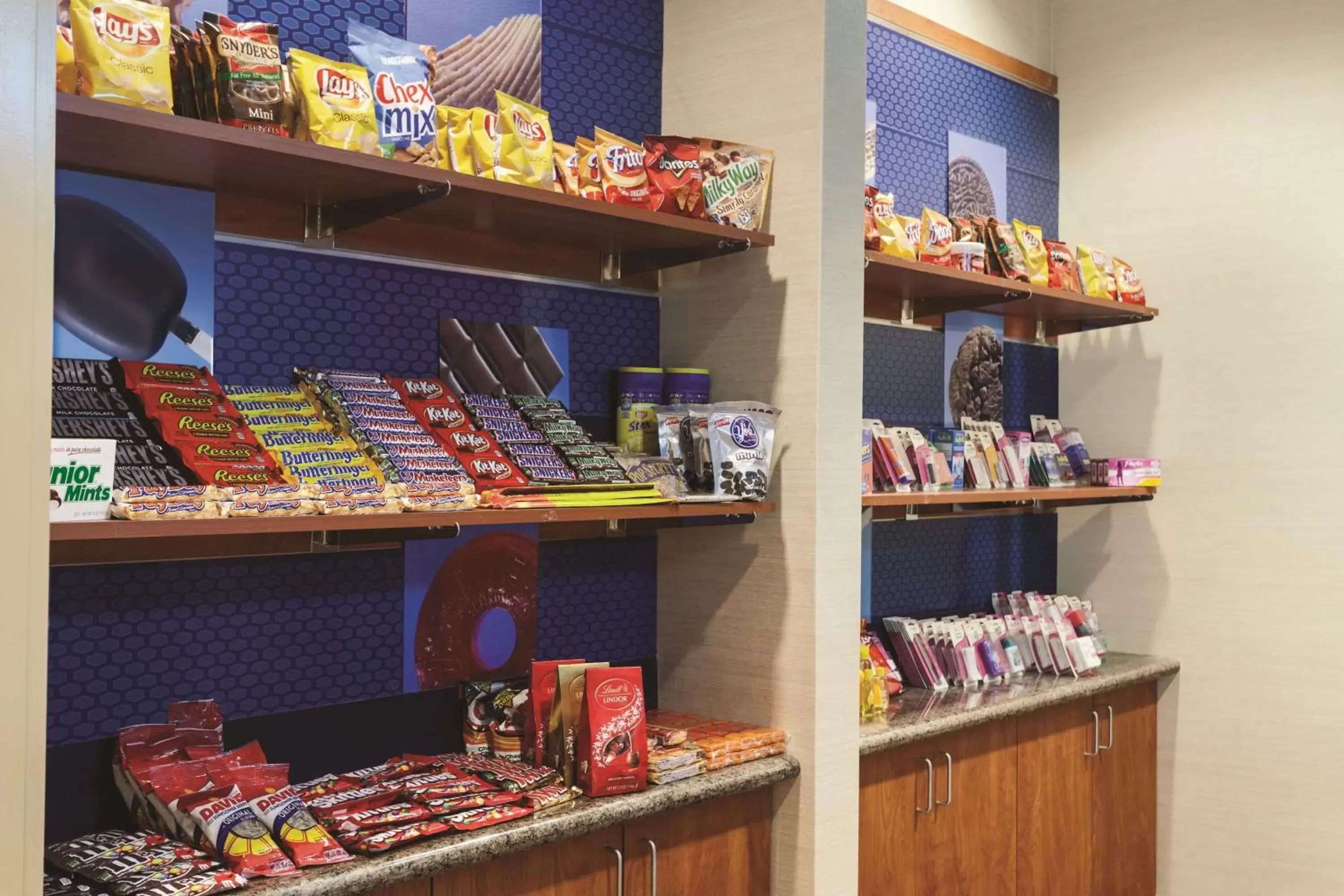 Restaurant/places to eat in Hampton Inn & Suites Mystic Restaurant/places to eat in Hampton Inn & Suites Mystic