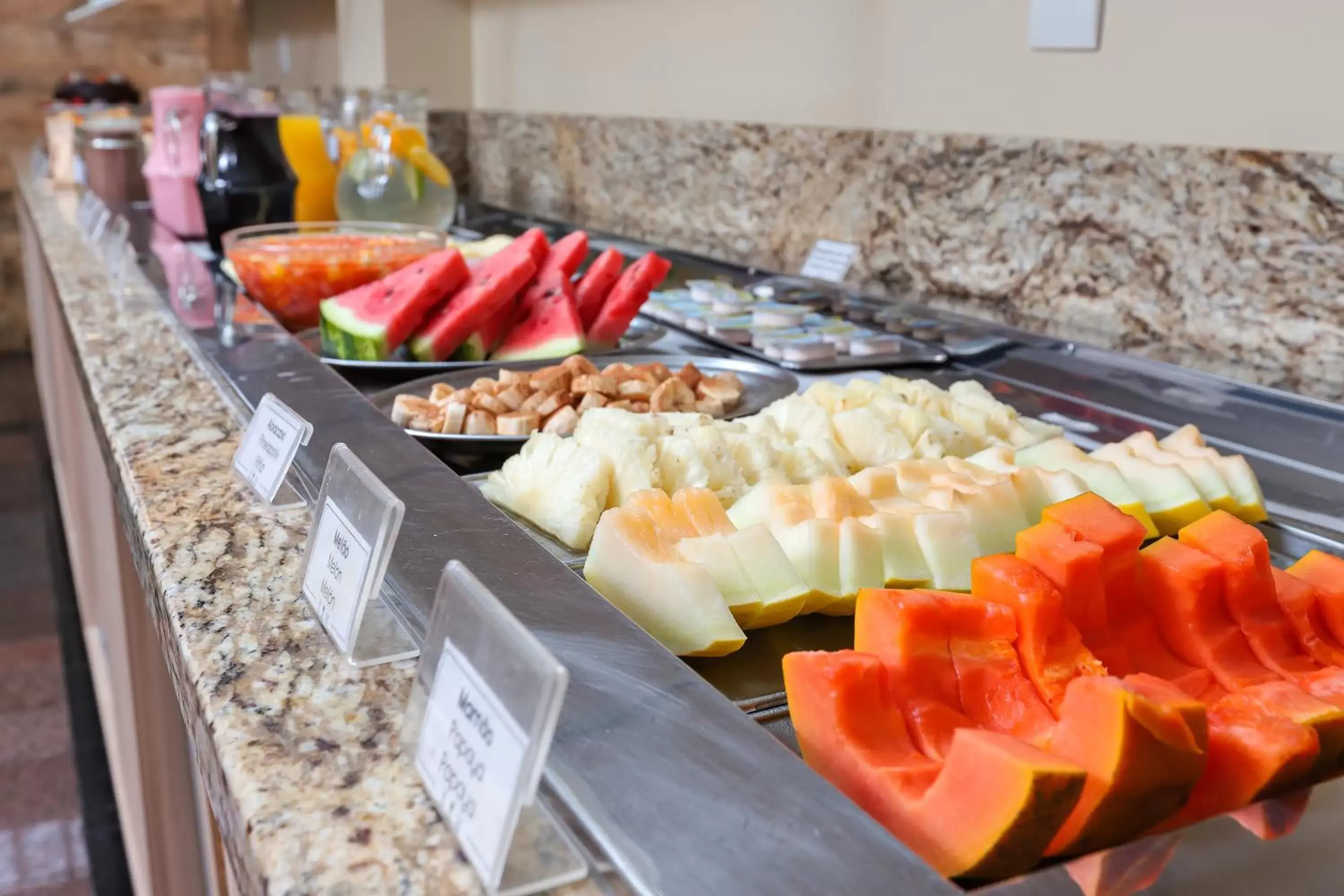 Food and drinks in Hotel Express Terminal Tur - Rodoviária Porto Alegre Food and drinks in Hotel Express Terminal Tur - Rodoviária Porto Alegre