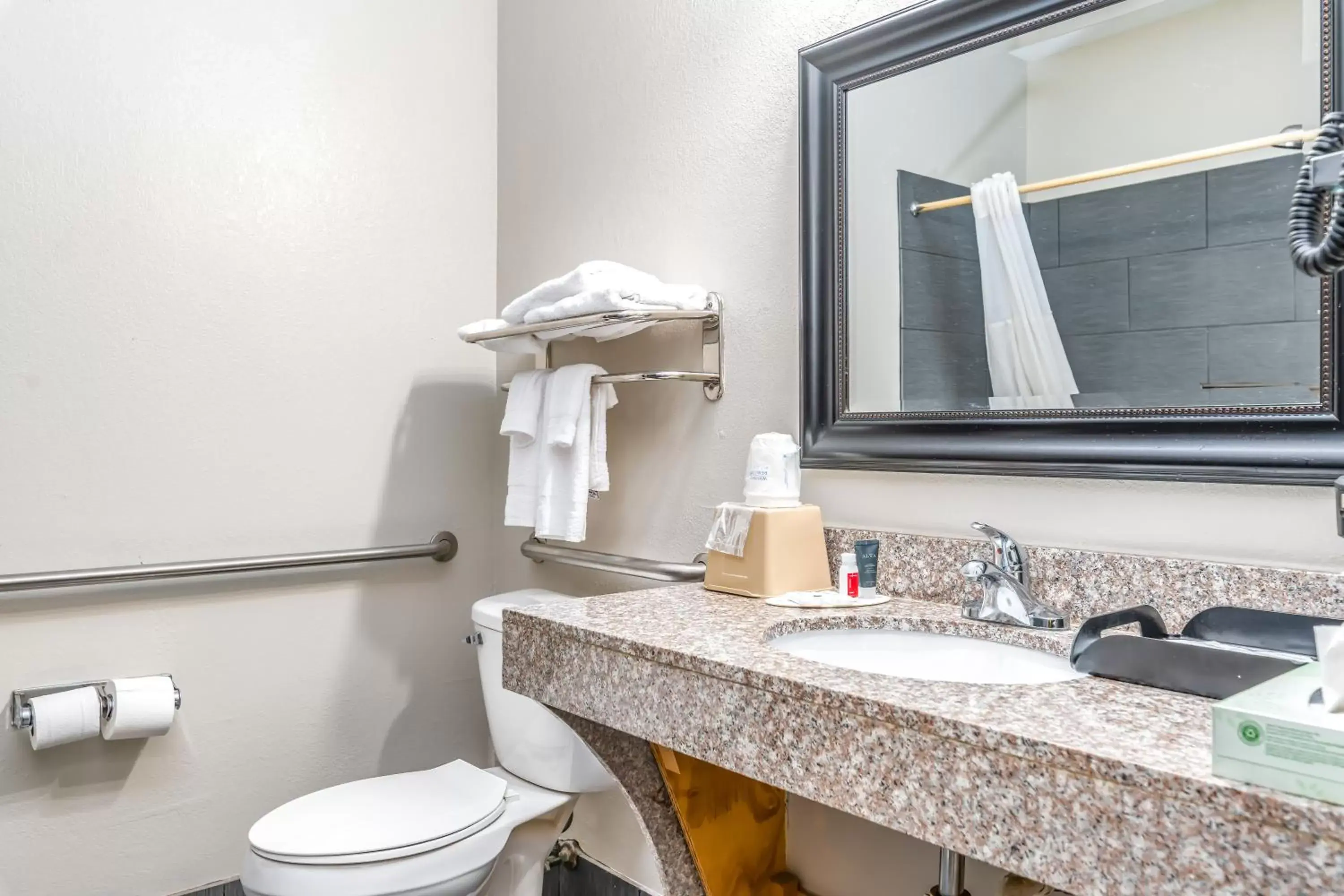Facility for disabled guests, Bathroom in Days Inn & Suites by Wyndham Prattville-Montgomery