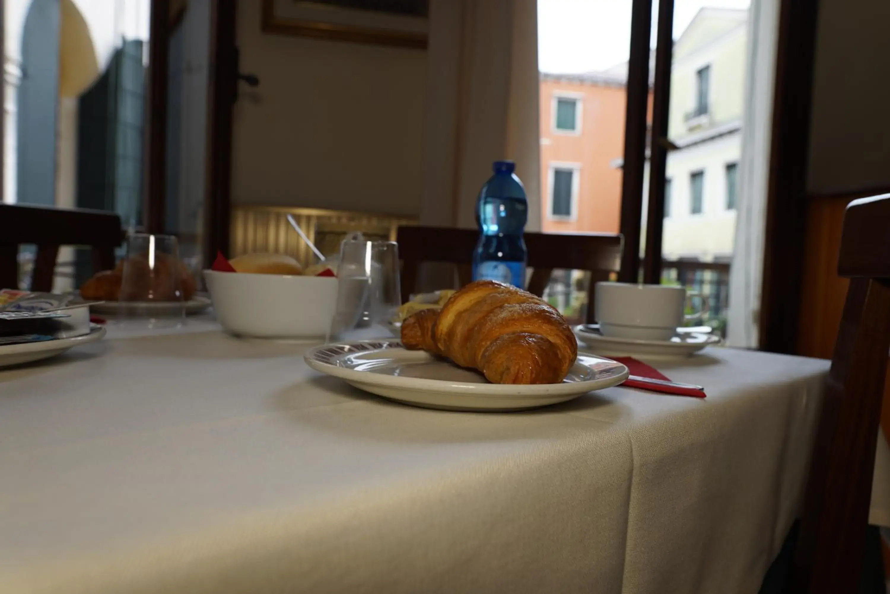 Continental breakfast in Hotel Canada