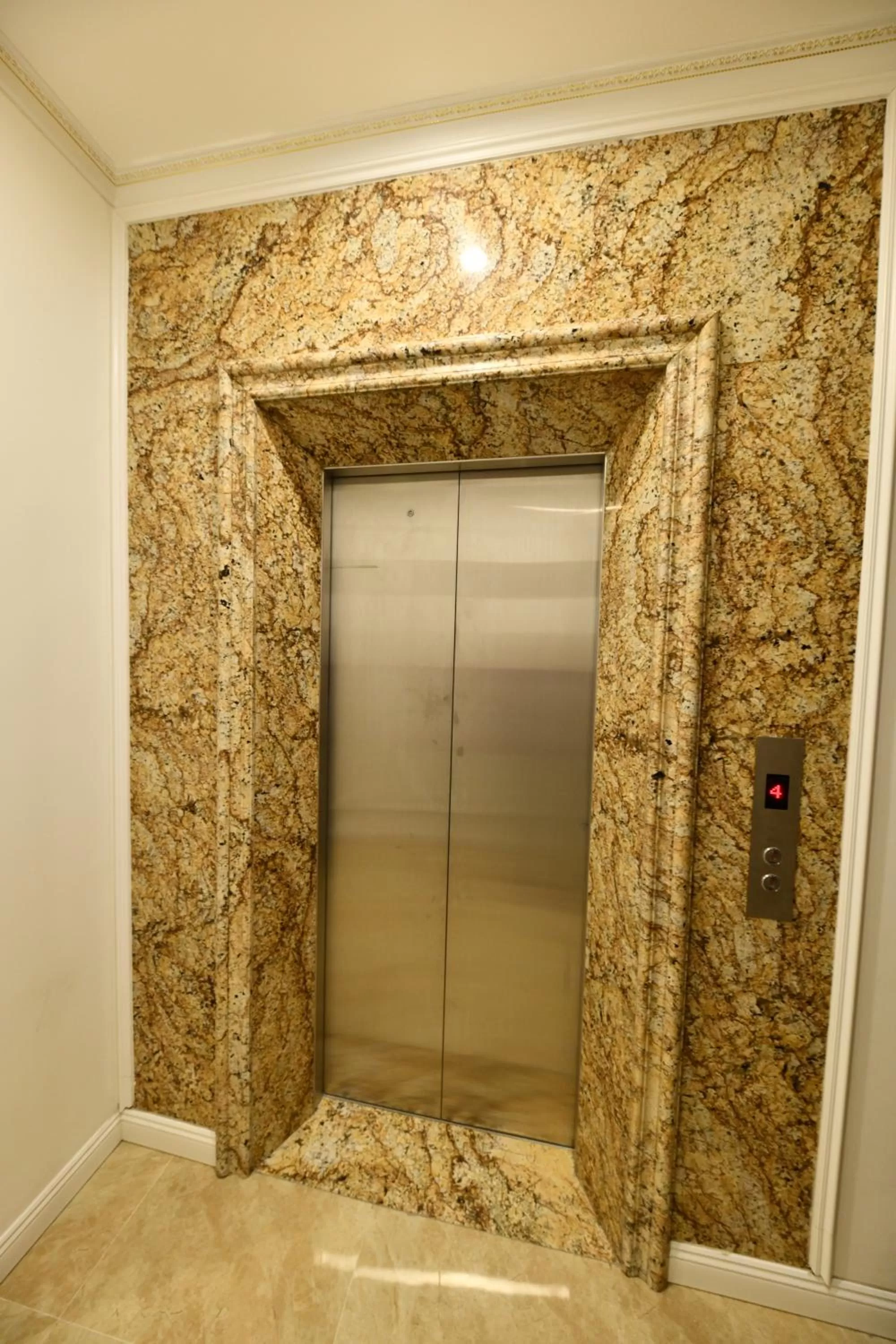 elevator in Kingdom Hotel Hanoi