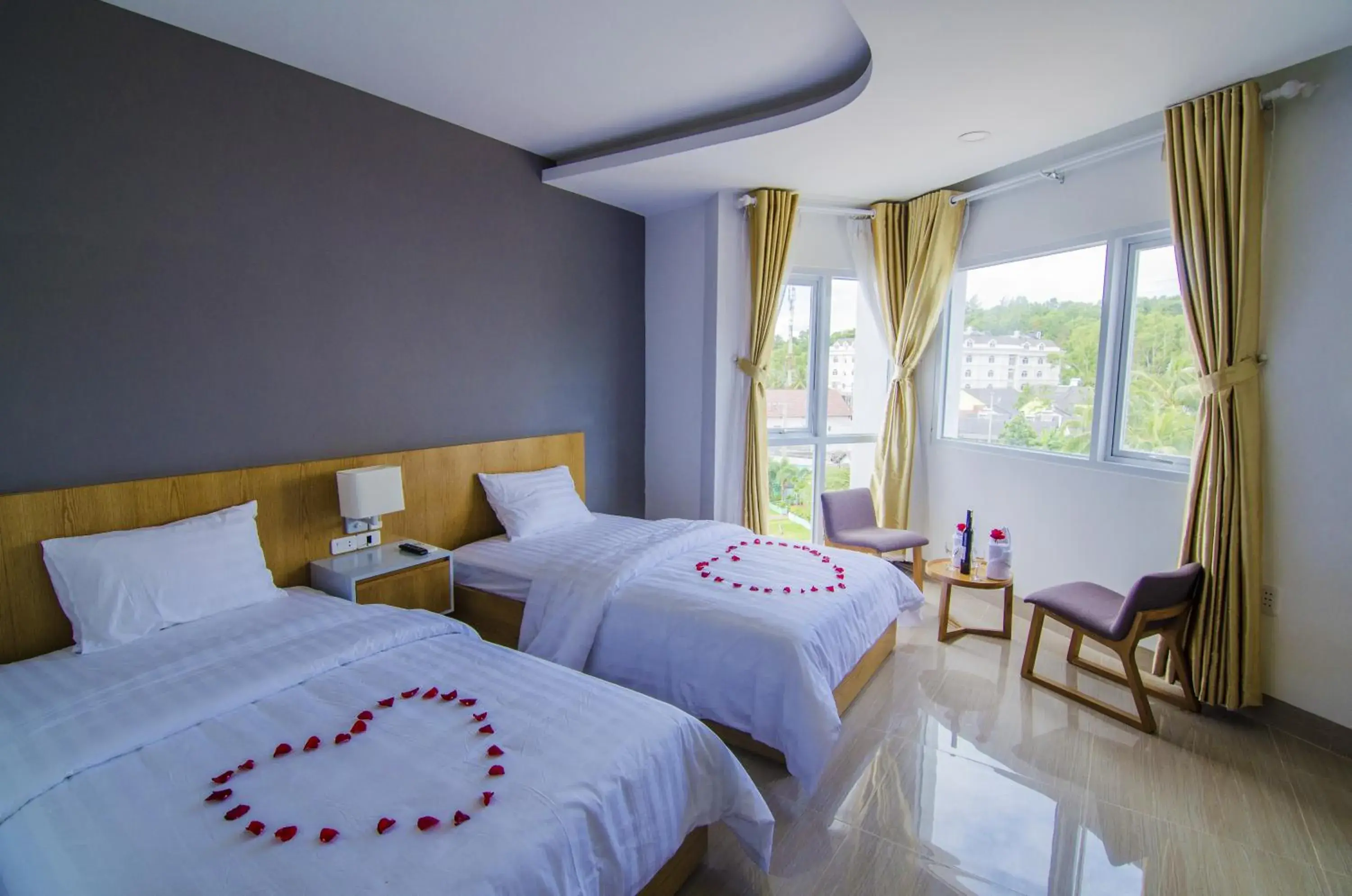 Bed in Sailing Hotel Phú Quốc Island