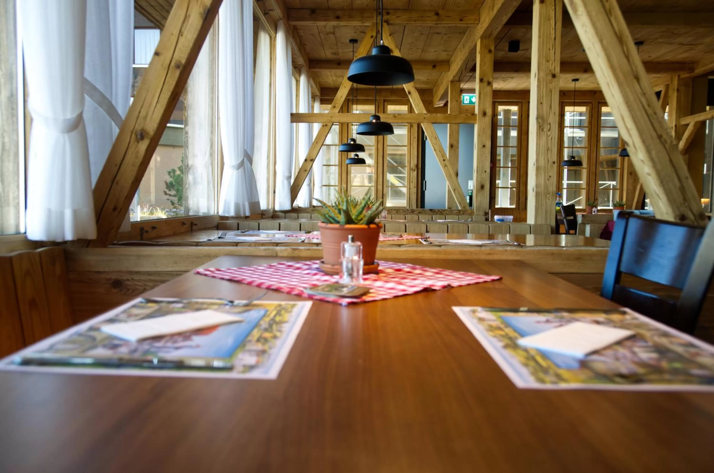 Restaurant/places to eat in Frutt Living