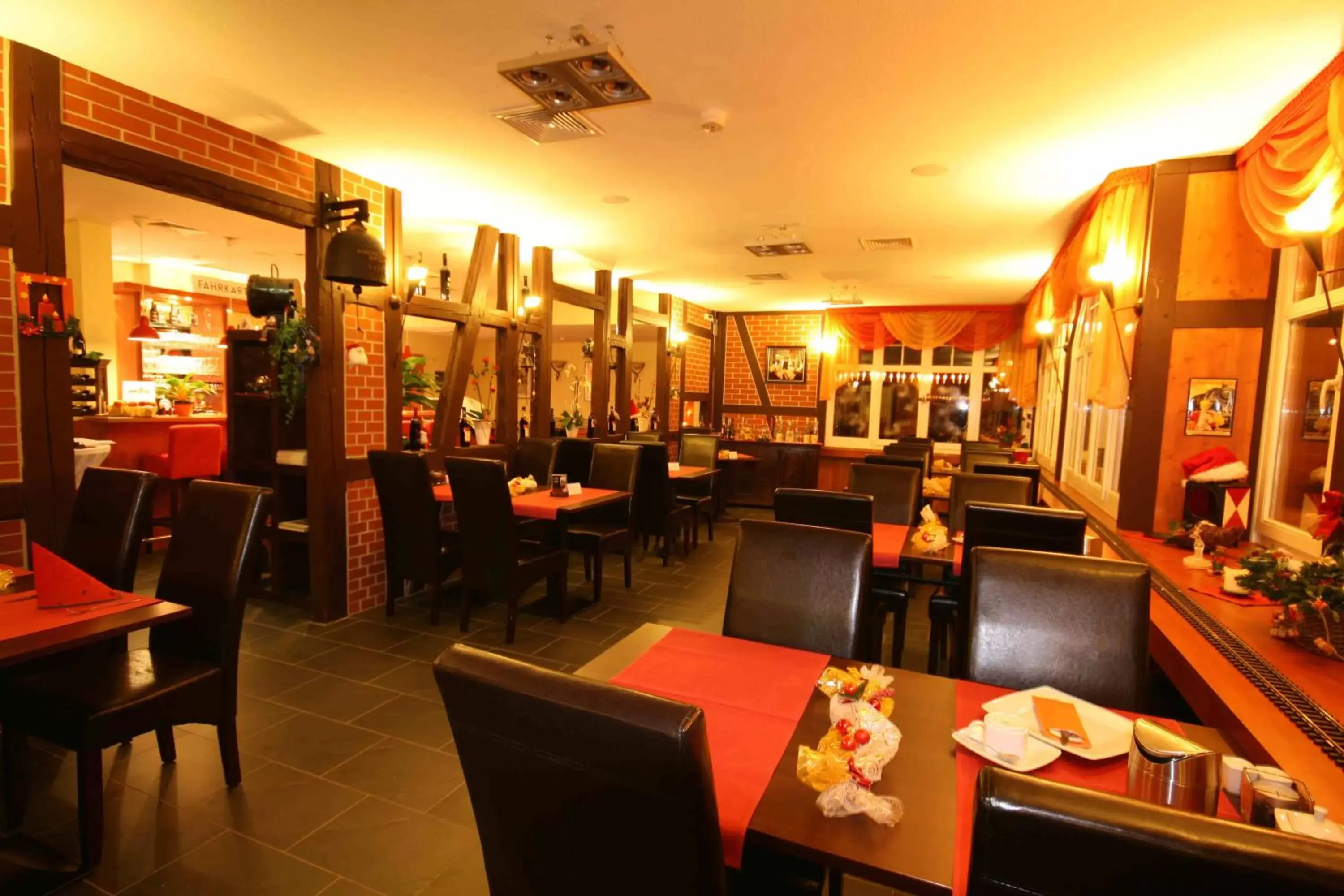 Restaurant/Places to Eat in Altora Eisenbahn Themenhotel