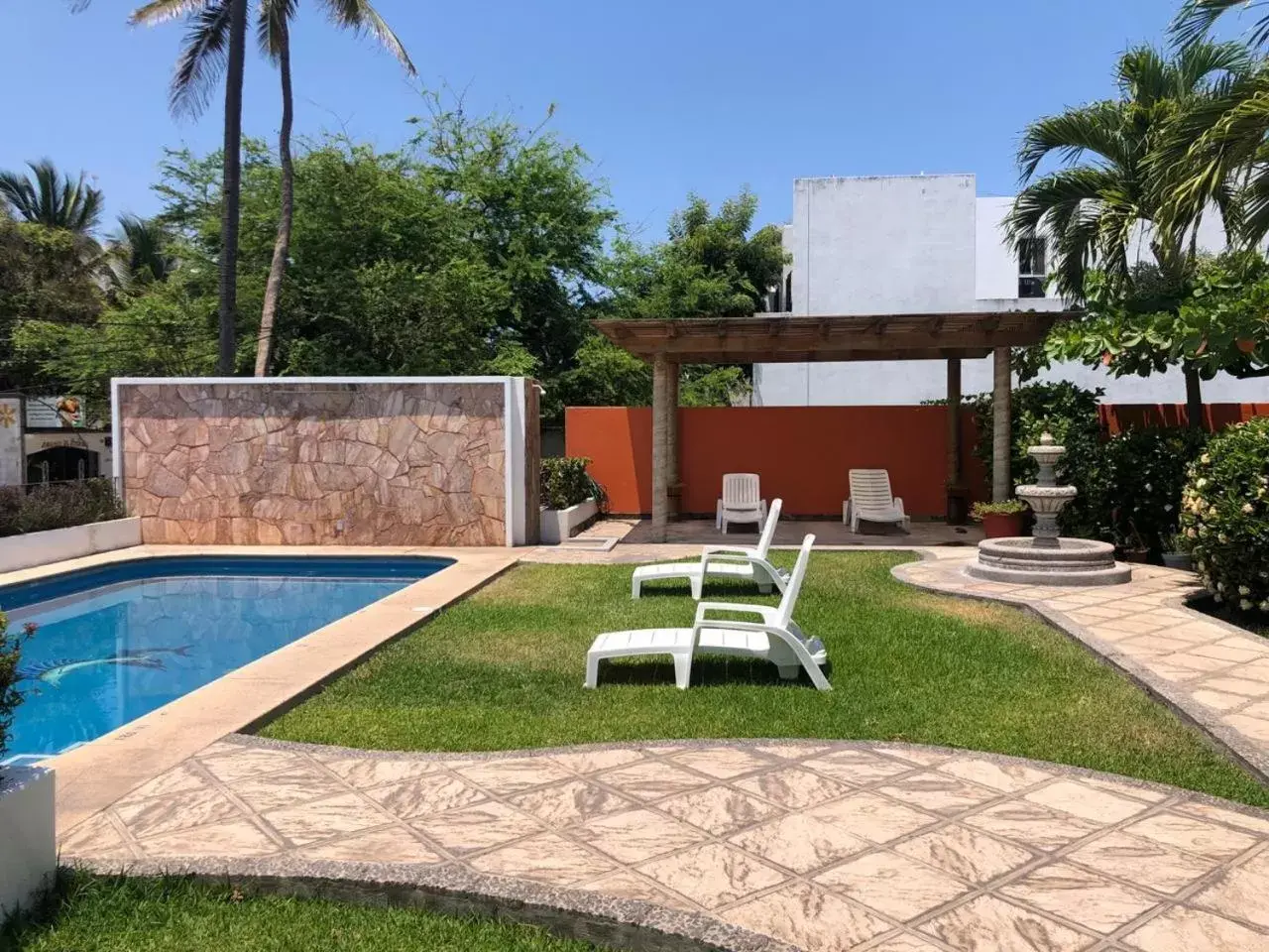 Swimming Pool in Hotel Pez Vela