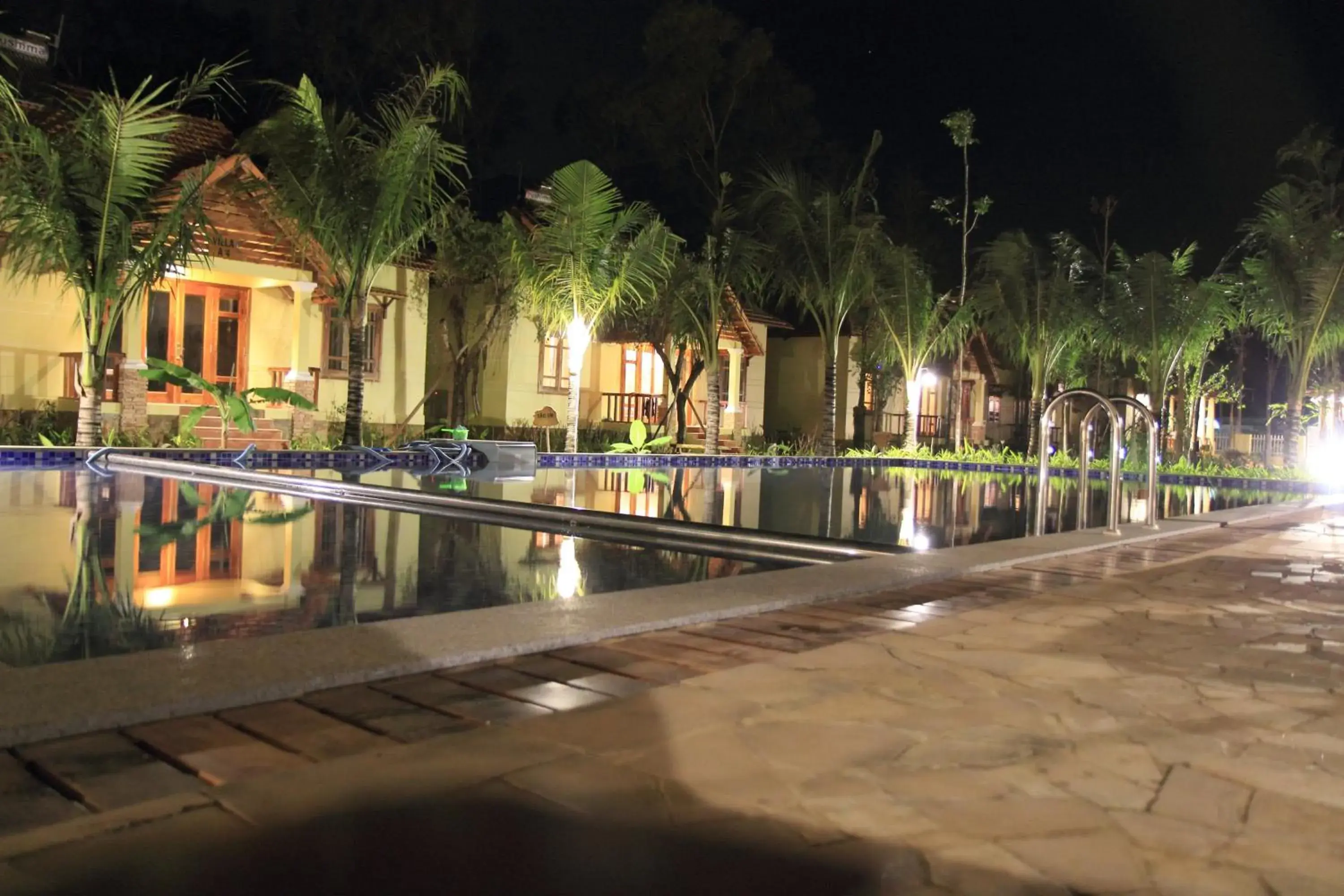 Swimming Pool in Villa Lien Tho