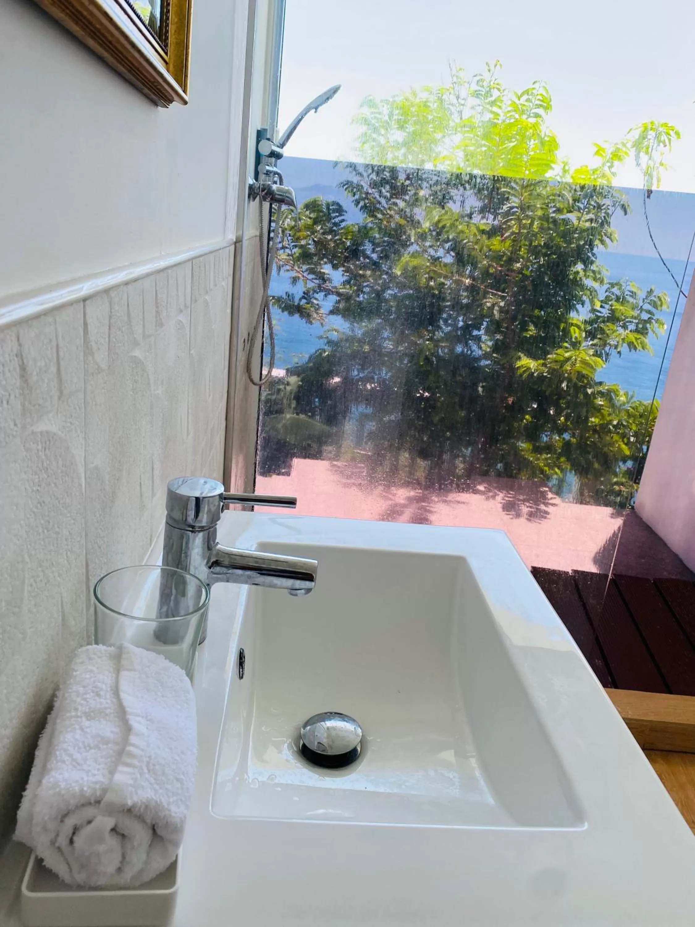 Bathroom in Fogo Boutique Hotel