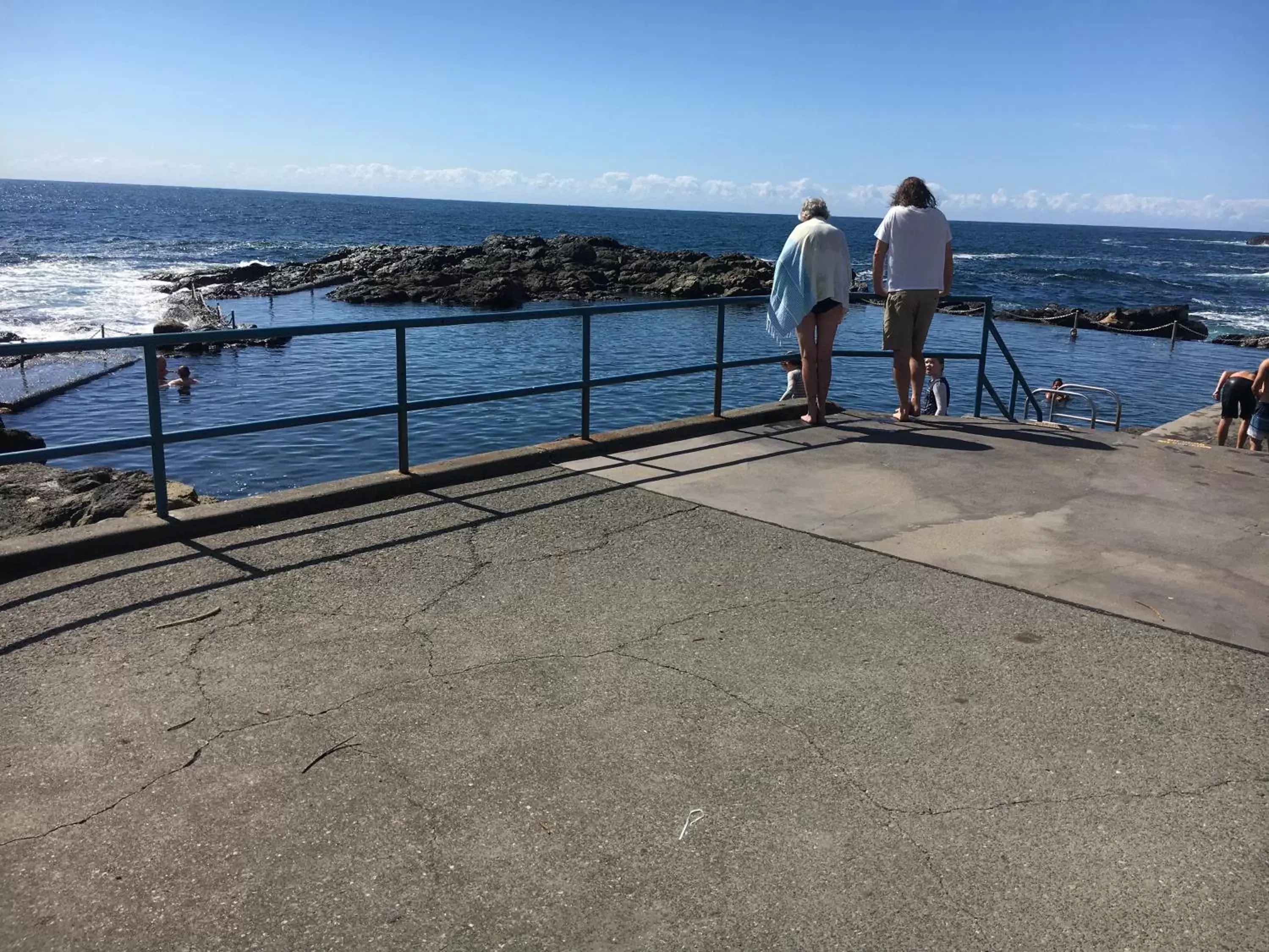 Swimming pool in Sea Whispers