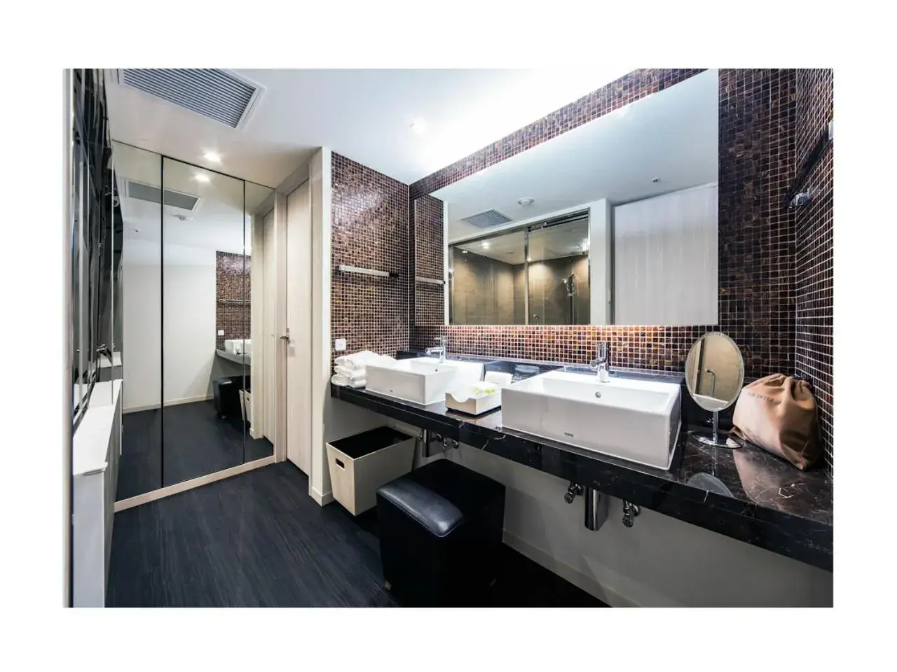 Toilet, Bathroom in Daiwa Roynet Hotel Ginza PREMIER