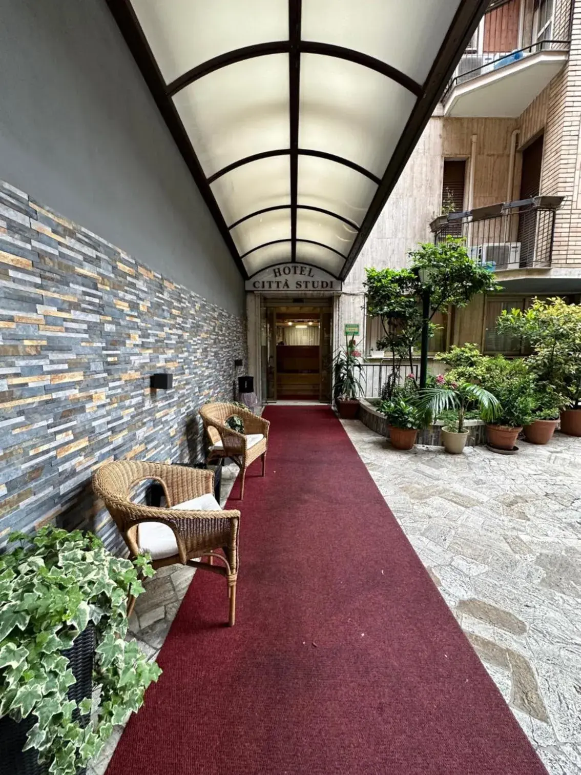 Property building in Hotel Città Studi