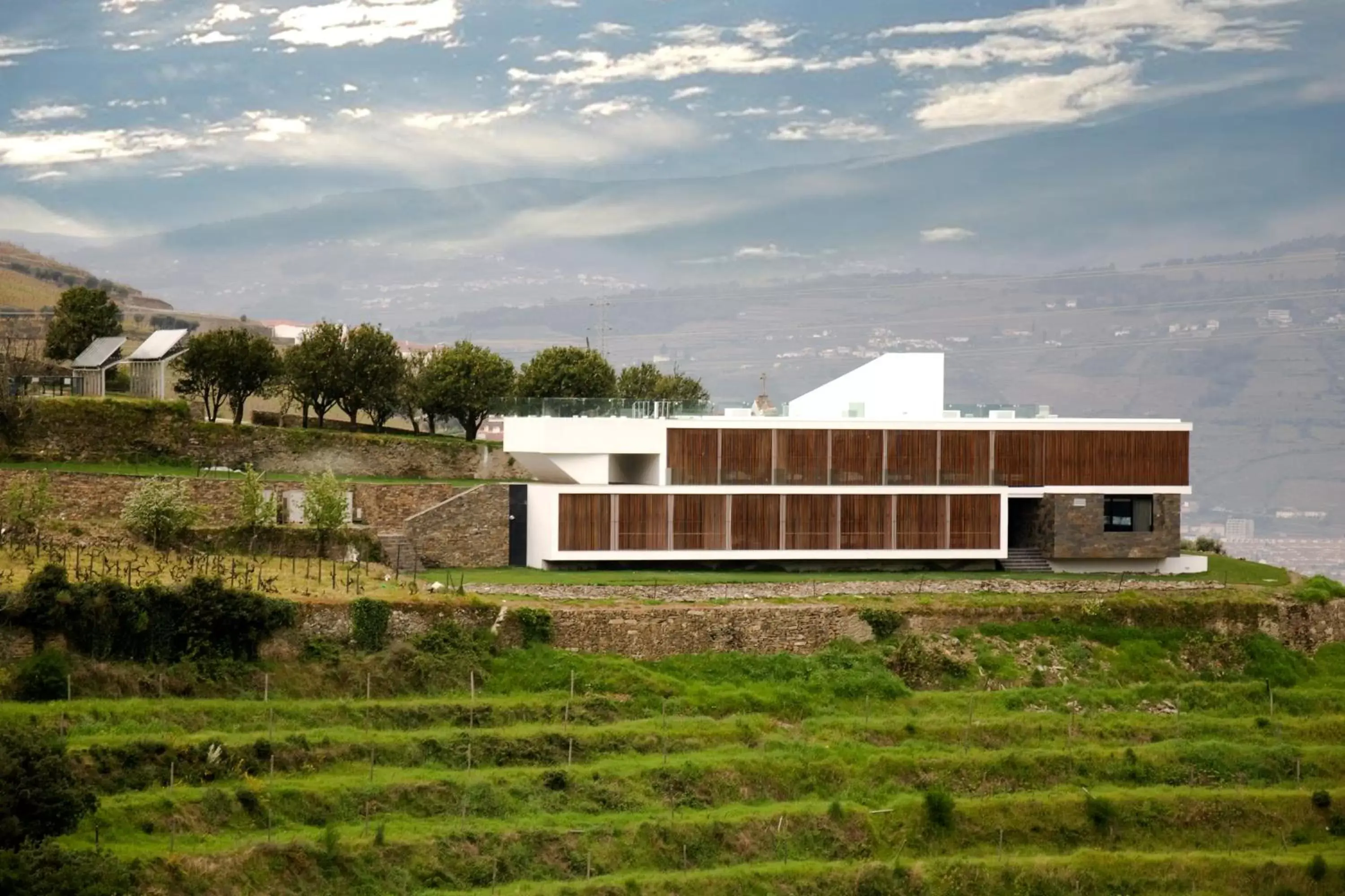 Facade/entrance, Property Building in Quinta De Casaldronho Wine Hotel