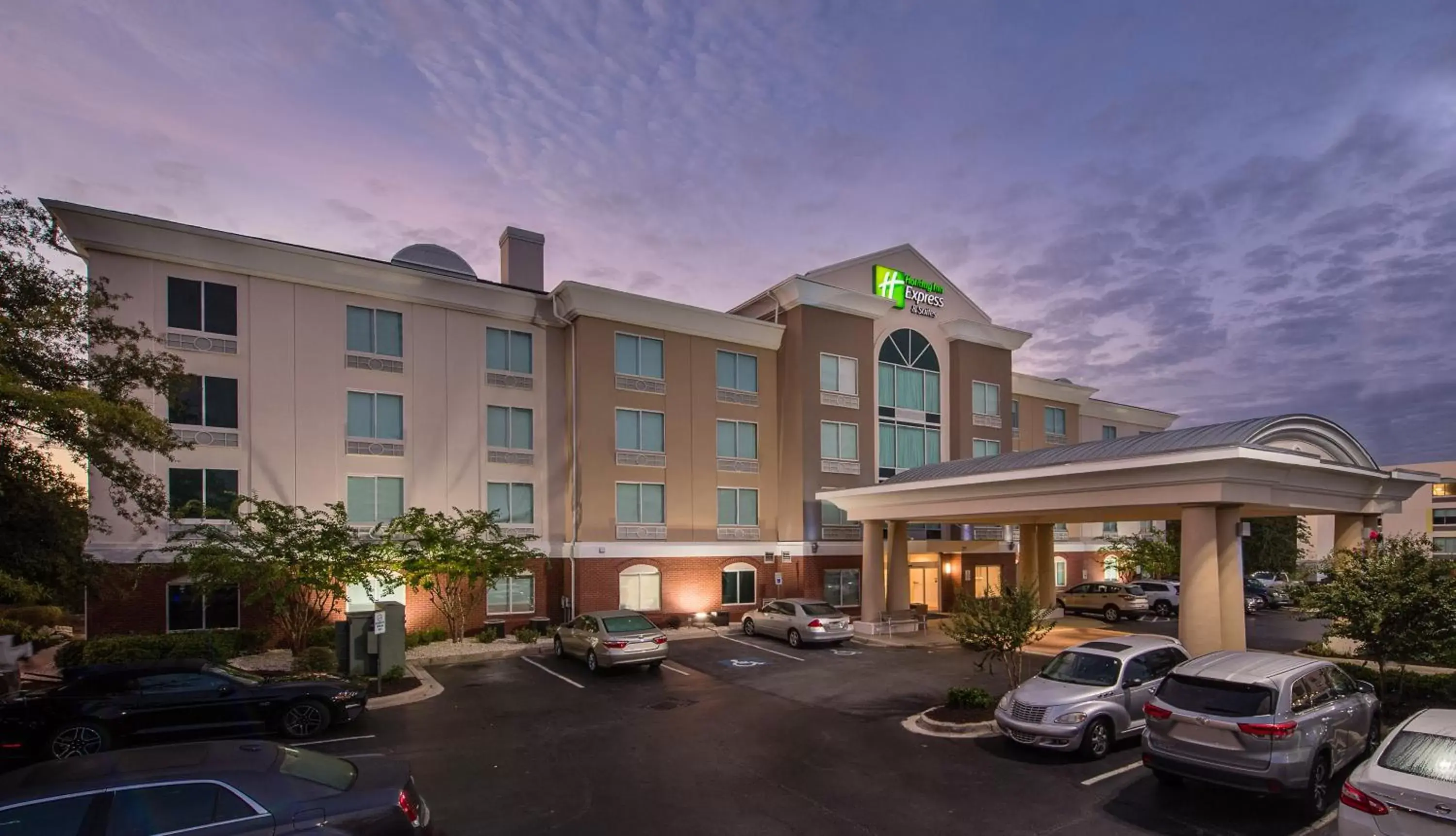Property Building in Holiday Inn Express & Suites Columbia-I-26 @ Harbison Blvd, an IHG Hotel