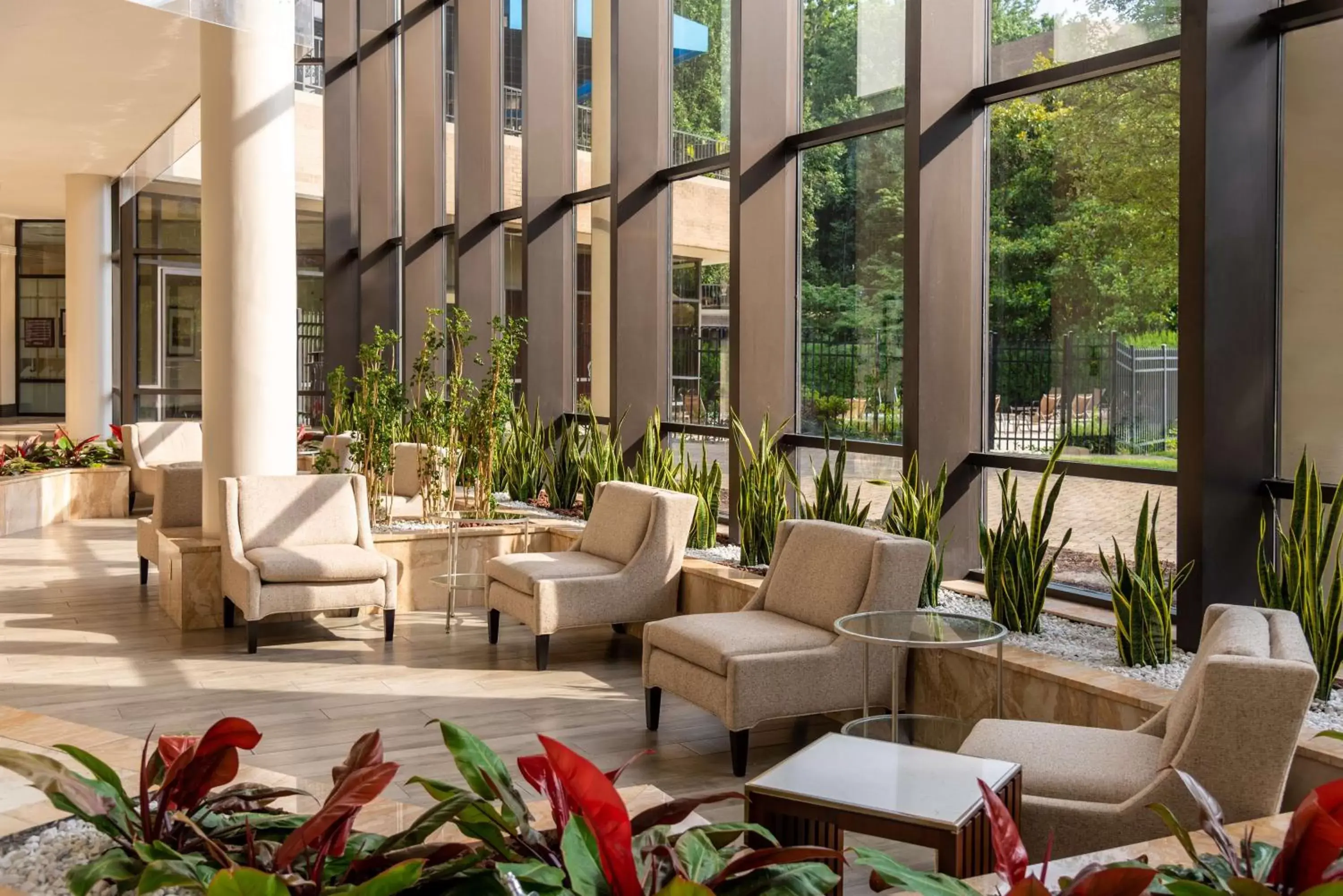 Lobby or reception in Hilton Alexandria Mark Center